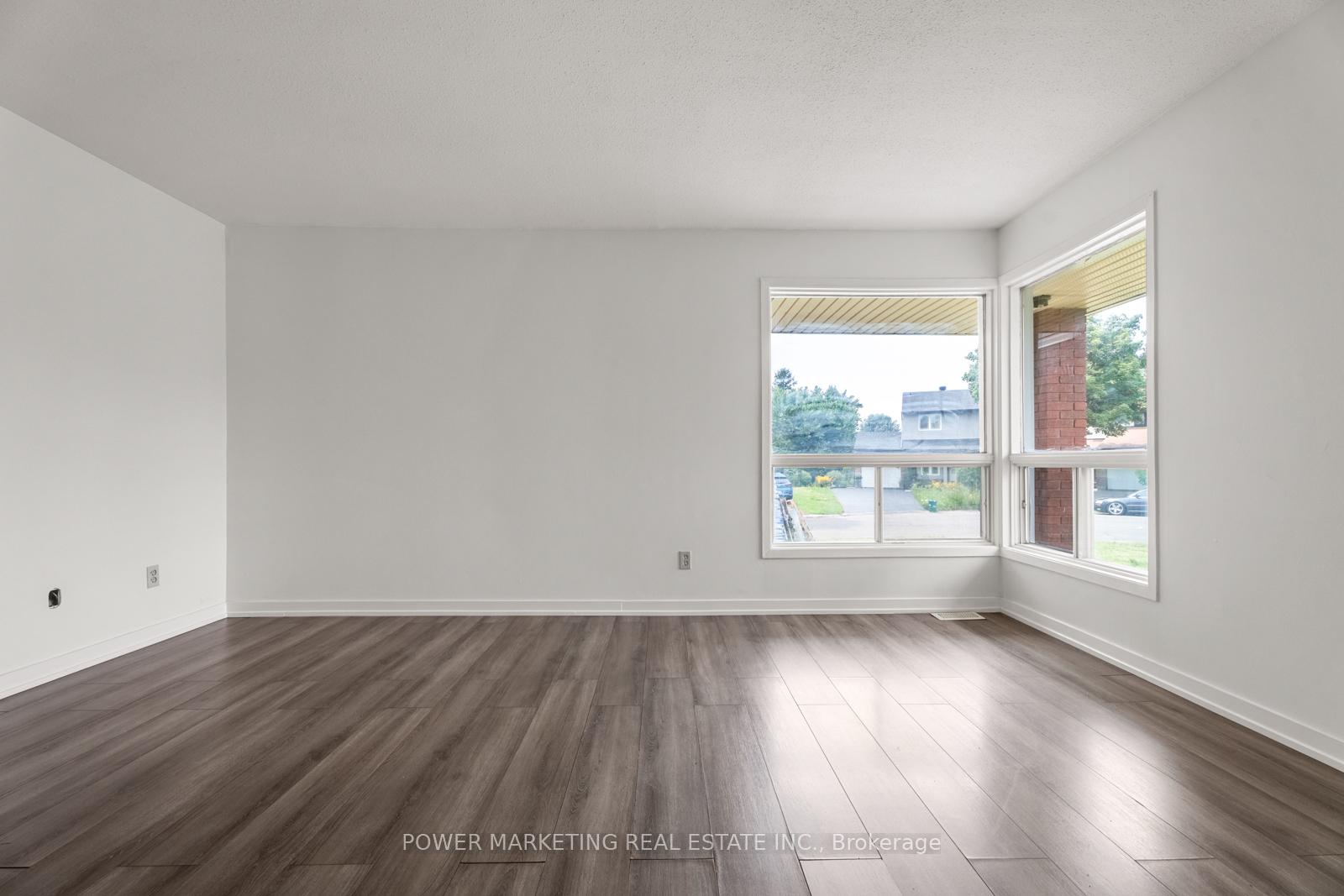 Photo 9 of 1631 Saxony Crescent, Ottawa, Pineview — HOMEH
