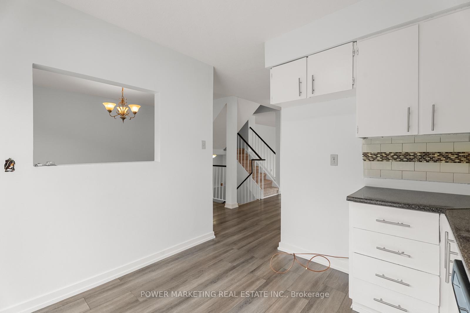 Photo 17 of 1631 Saxony Crescent, Ottawa, Pineview — HOMEH
