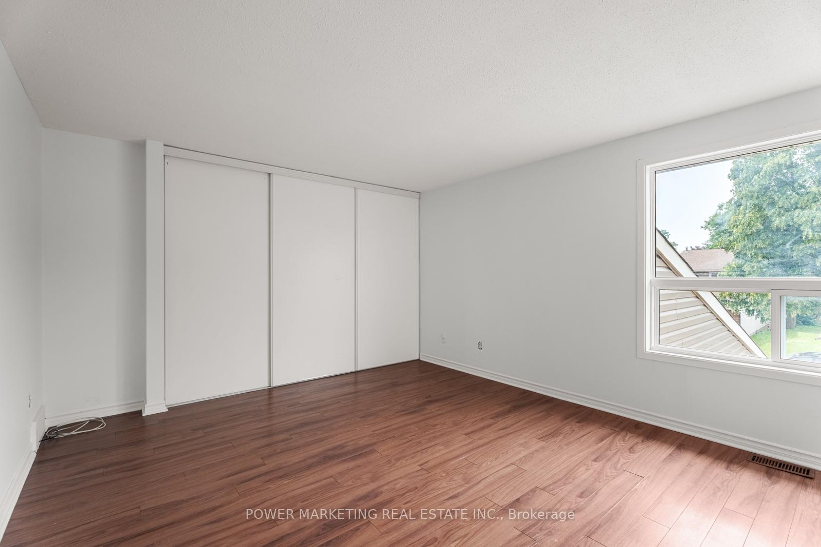Photo 19 of 1631 Saxony Crescent, Ottawa, Pineview — HOMEH