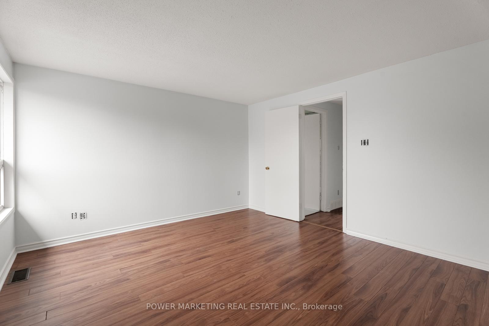 Photo 20 of 1631 Saxony Crescent, Ottawa, Pineview — HOMEH