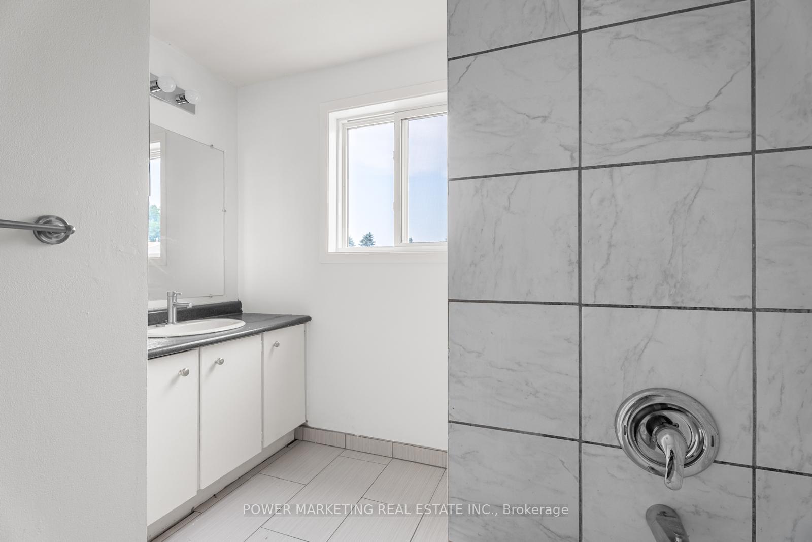 Photo 22 of 1631 Saxony Crescent, Ottawa, Pineview — HOMEH