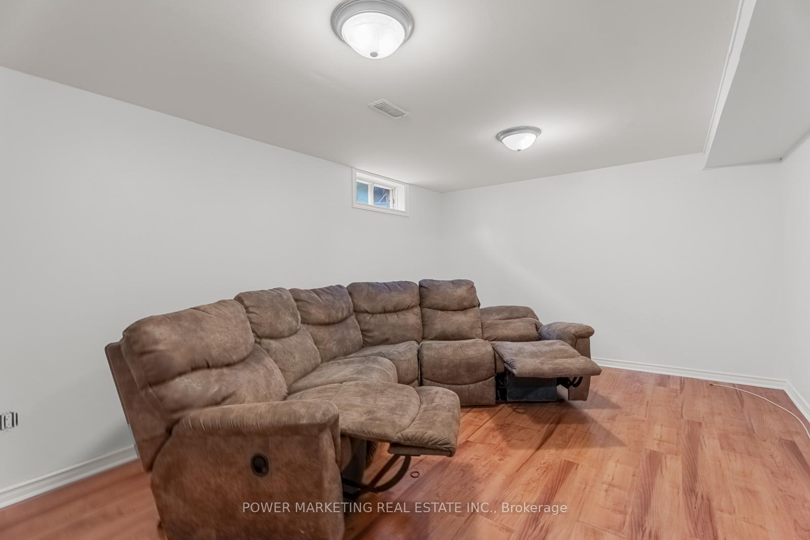 Photo 27 of 1631 Saxony Crescent, Ottawa, Pineview — HOMEH