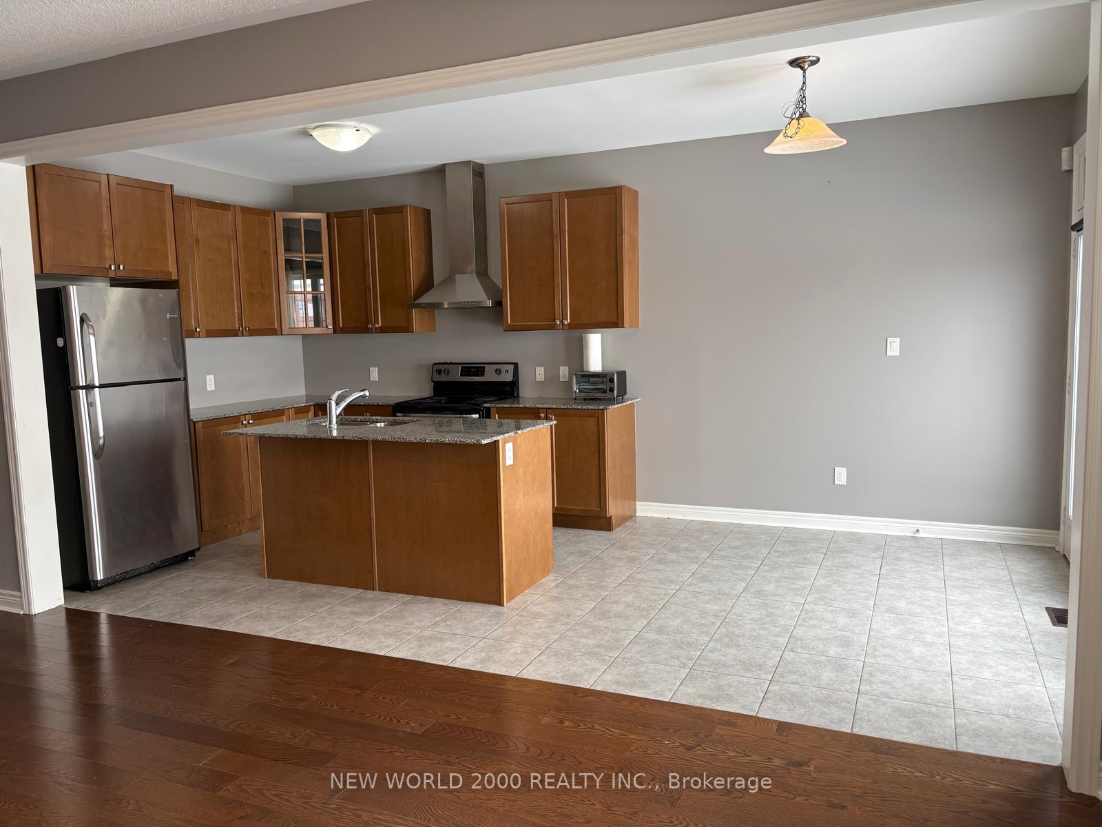 Photo 3 of 10 Peter Miller Street, Aurora, Rural Aurora — HOMEH