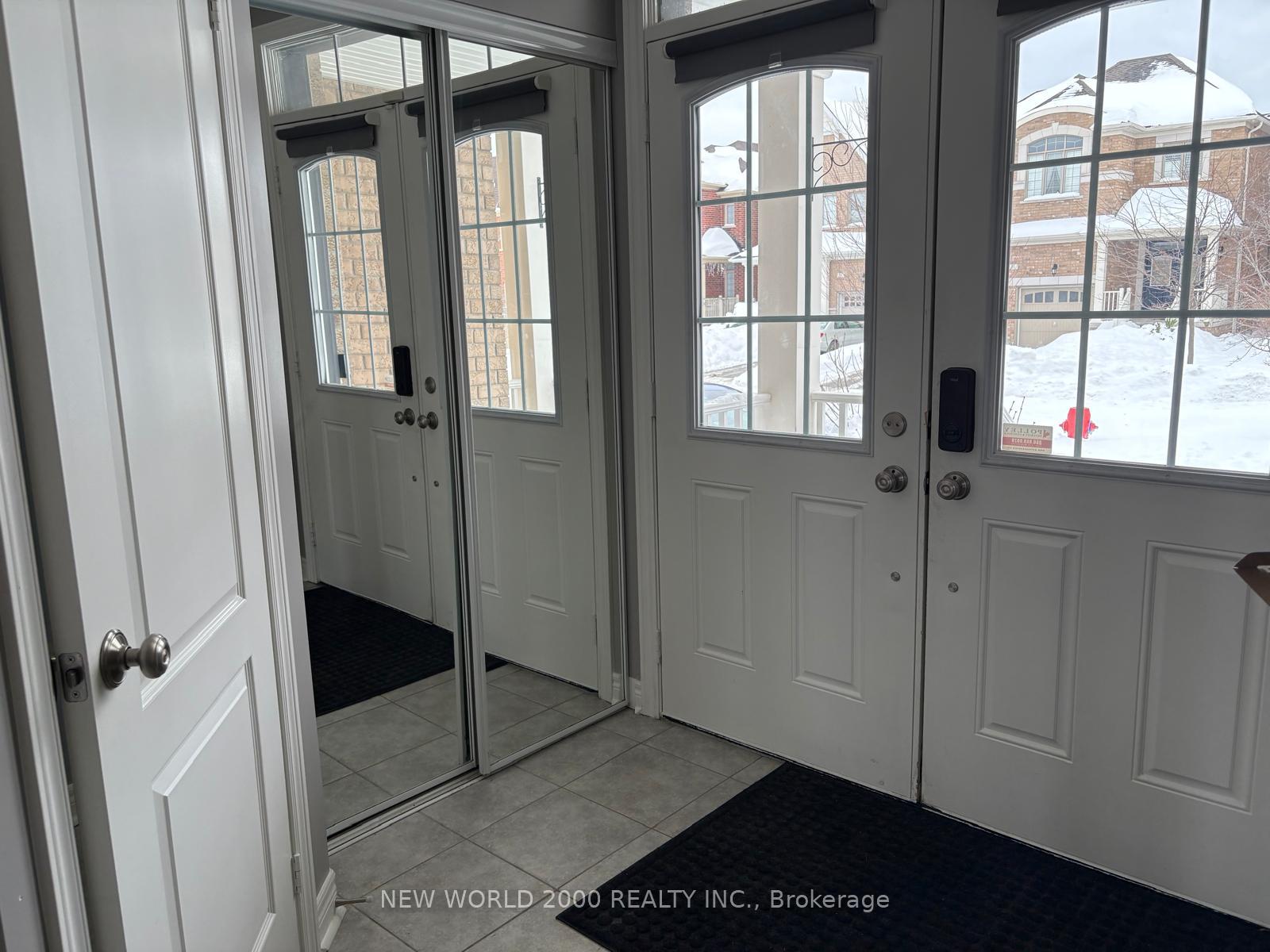 Photo 5 of 10 Peter Miller Street, Aurora, Rural Aurora — HOMEH