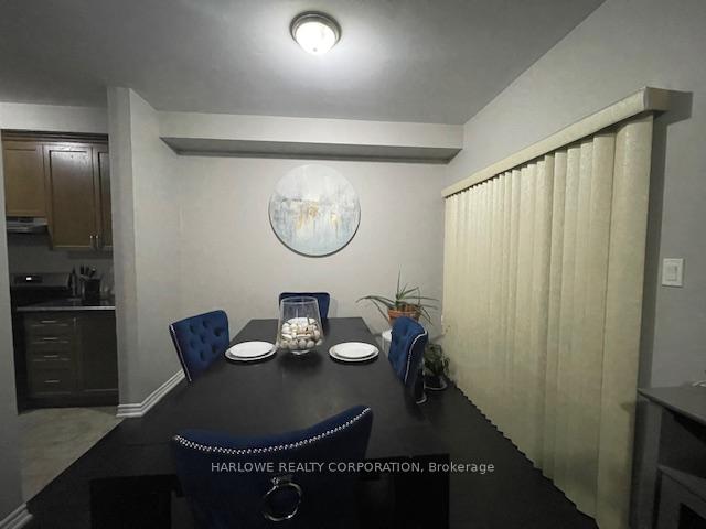 Photo 5 of 68 Thornbush Boulevard, Brampton, Northwest Brampton — HOMEH
