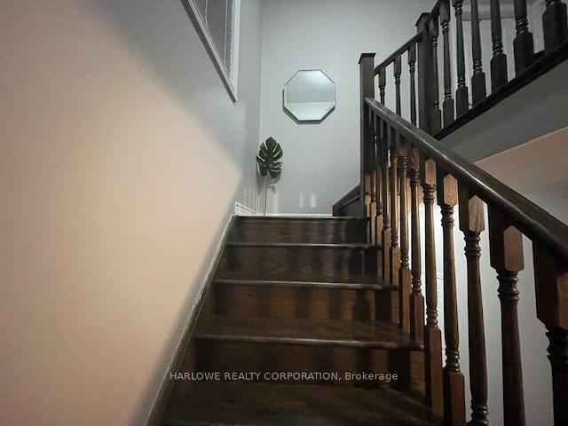 Photo 7 of 68 Thornbush Boulevard, Brampton, Northwest Brampton — HOMEH