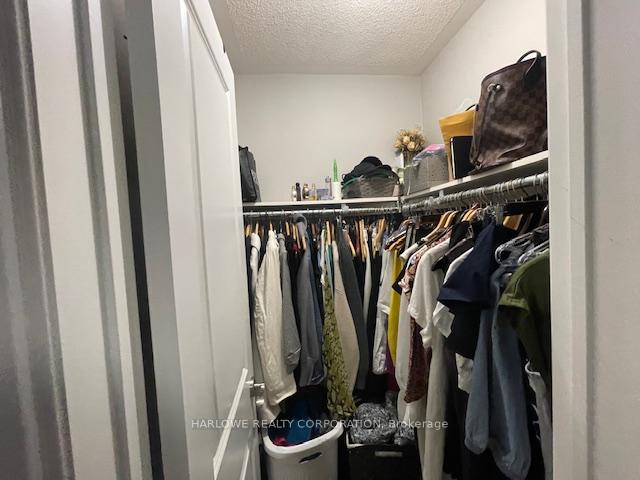 Photo 14 of 68 Thornbush Boulevard, Brampton, Northwest Brampton — HOMEH