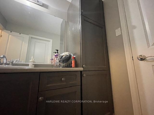 Photo 23 of 68 Thornbush Boulevard, Brampton, Northwest Brampton — HOMEH