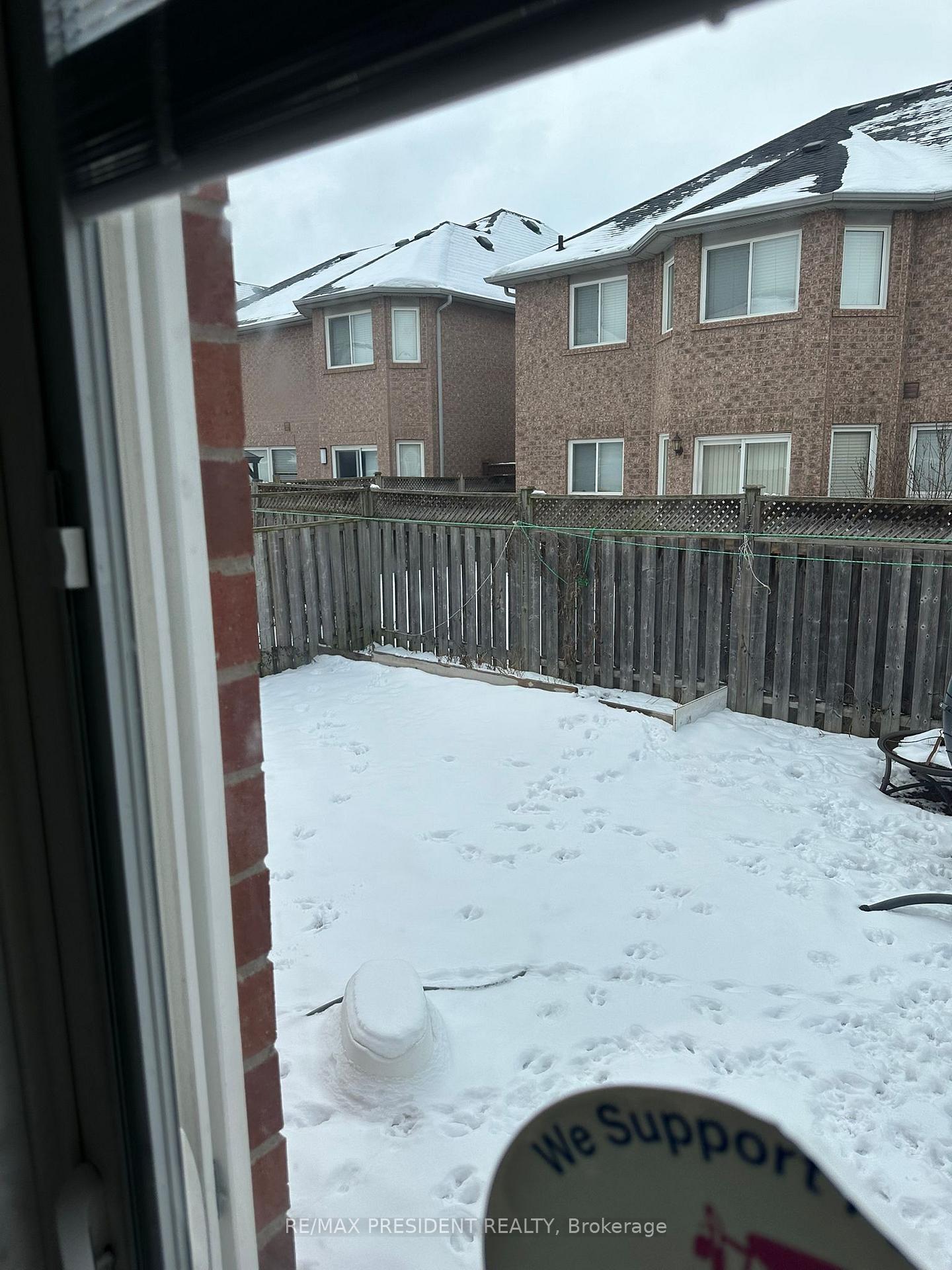 Photo 18 of 70 Mccrimmon Drive, Brampton, Fletcher's Meadow — HOMEH