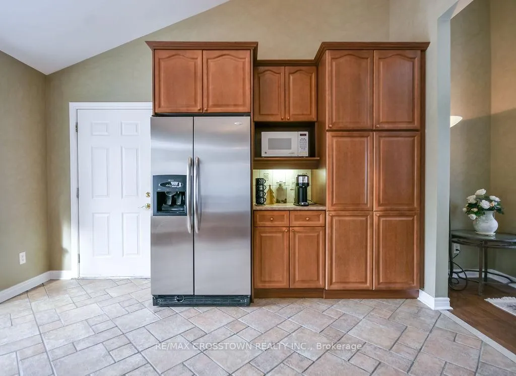 Photo 14 of 25 Cunningham Drive, Essa, Thornton — HOMEH