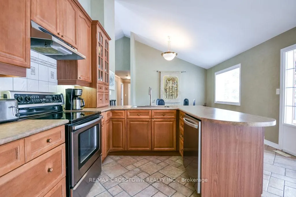 Photo 17 of 25 Cunningham Drive, Essa, Thornton — HOMEH