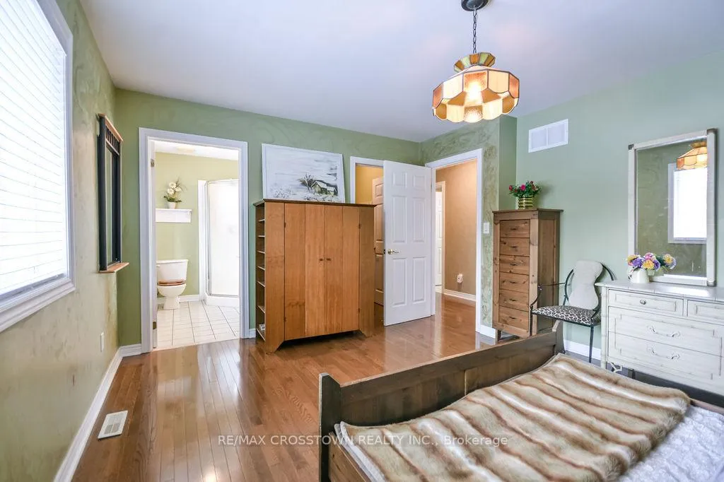 Photo 22 of 25 Cunningham Drive, Essa, Thornton — HOMEH