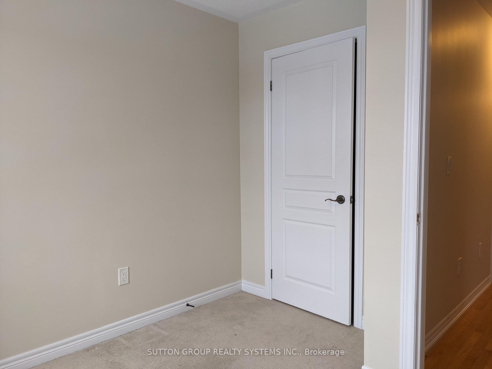 Photo 5 of 18 Lackington Street, Brampton, Credit Valley — HOMEH