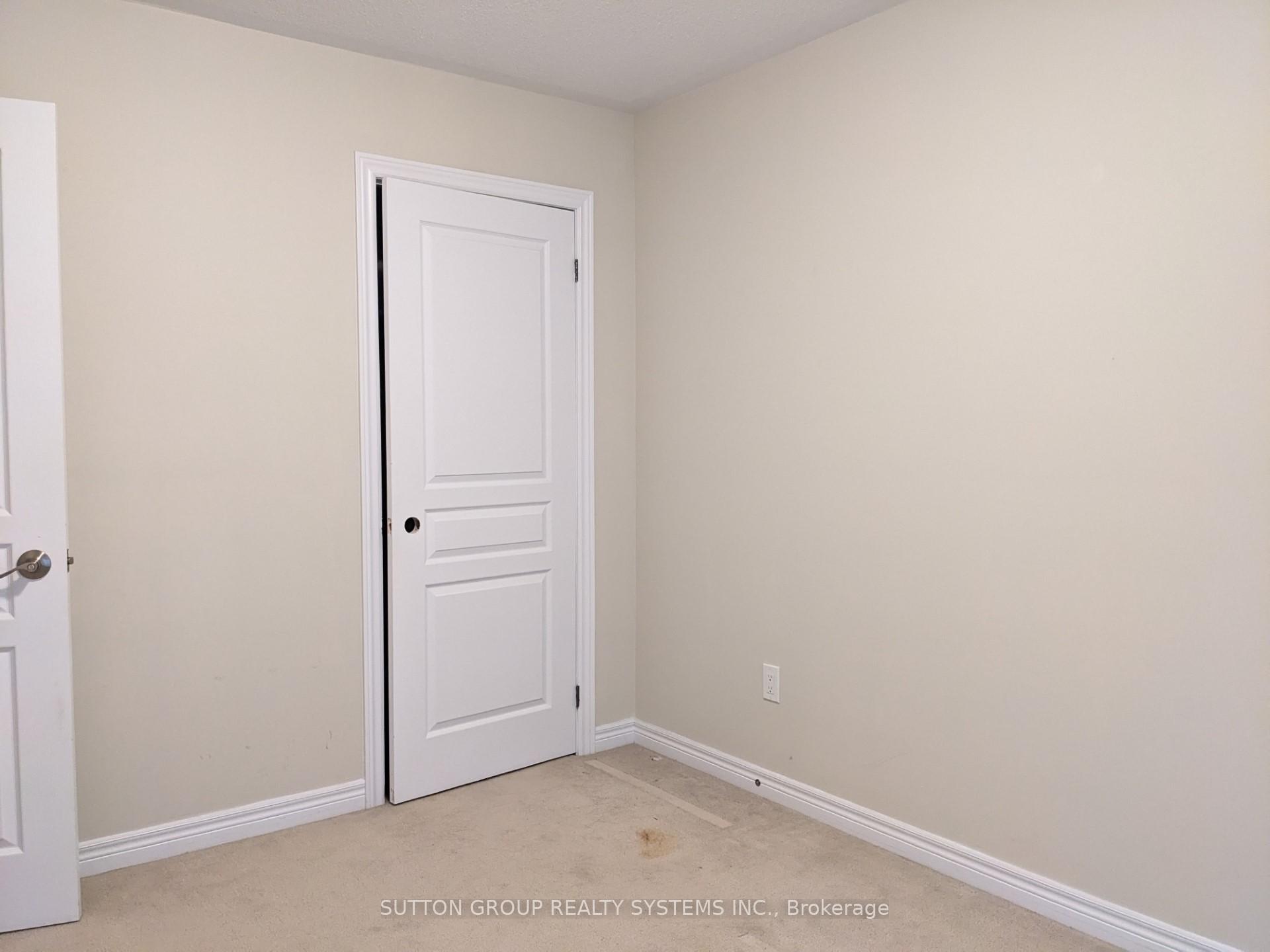 Photo 9 of 18 Lackington Street, Brampton, Credit Valley — HOMEH
