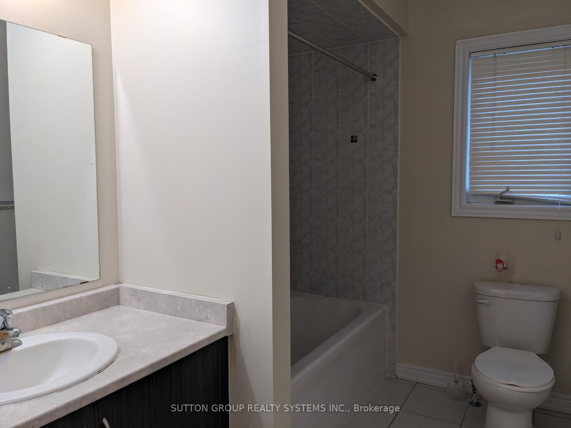 Photo 11 of 18 Lackington Street, Brampton, Credit Valley — HOMEH
