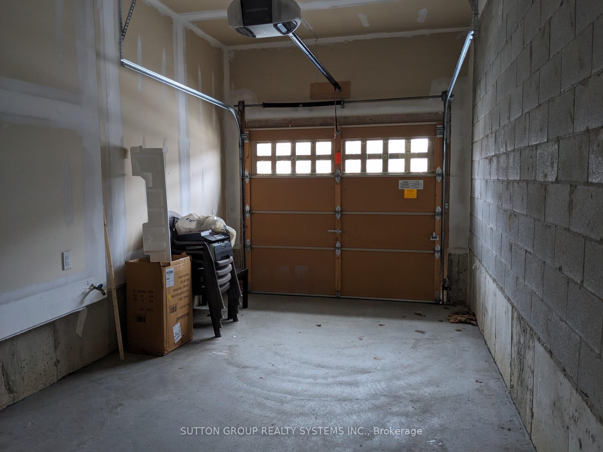 Photo 23 of 18 Lackington Street, Brampton, Credit Valley — HOMEH