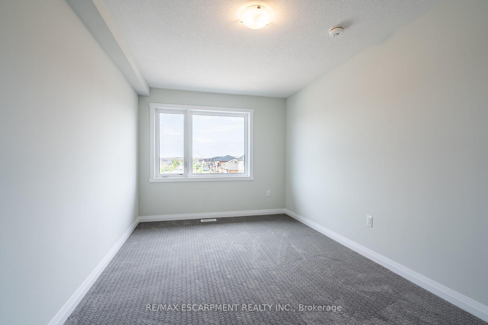 Photo 25 of 189 Lormont Boulevard, Hamilton, Stoney Creek Mountain — HOMEH