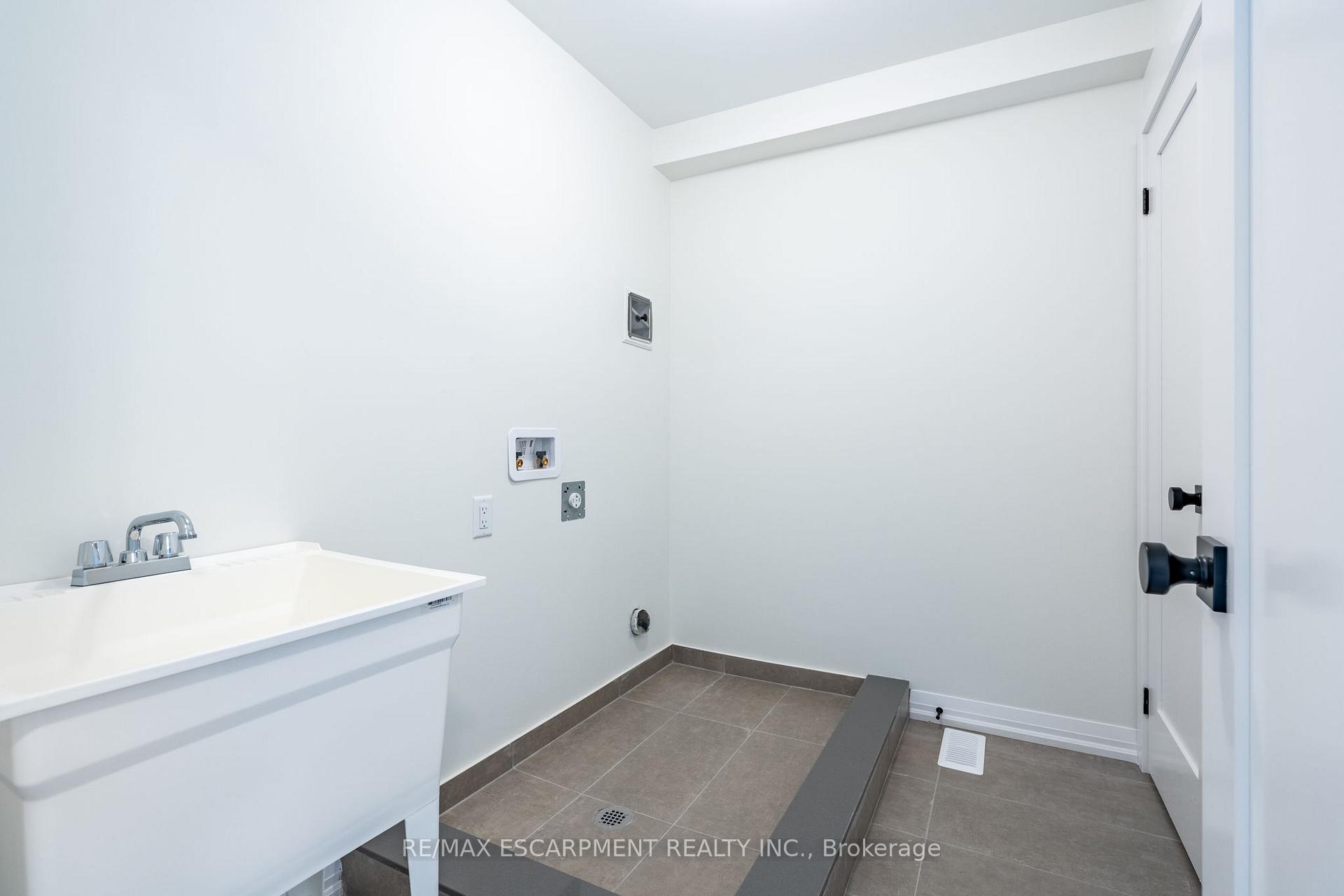 Photo 29 of 189 Lormont Boulevard, Hamilton, Stoney Creek Mountain — HOMEH