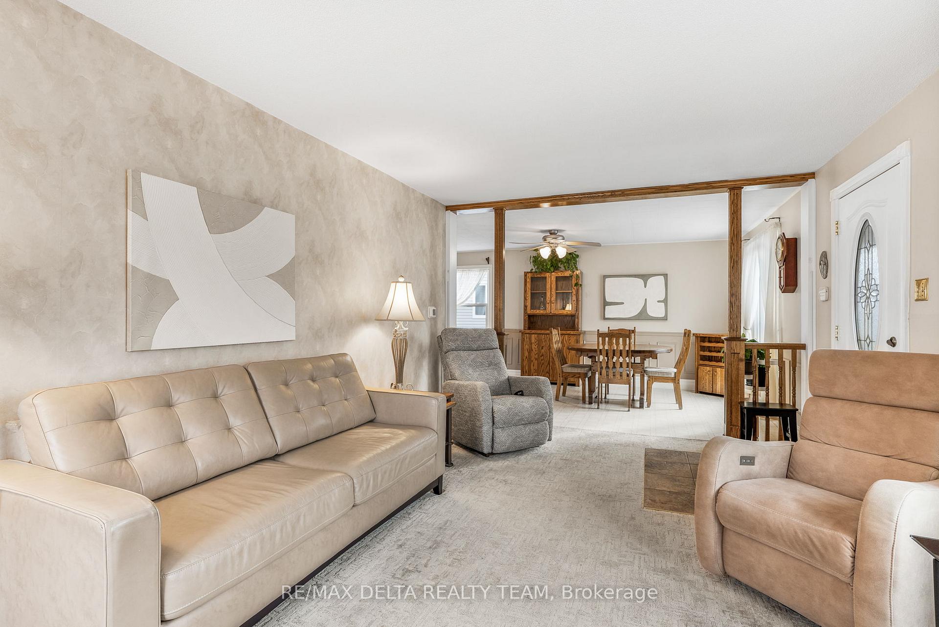 Photo 3 of 237 Crerar Avenue, Ottawa, Carlington — HOMEH