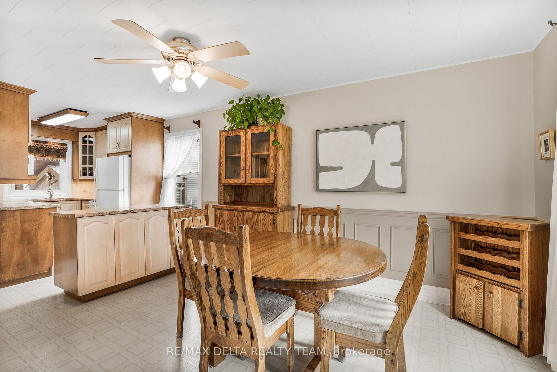 Photo 4 of 237 Crerar Avenue, Ottawa, Carlington — HOMEH