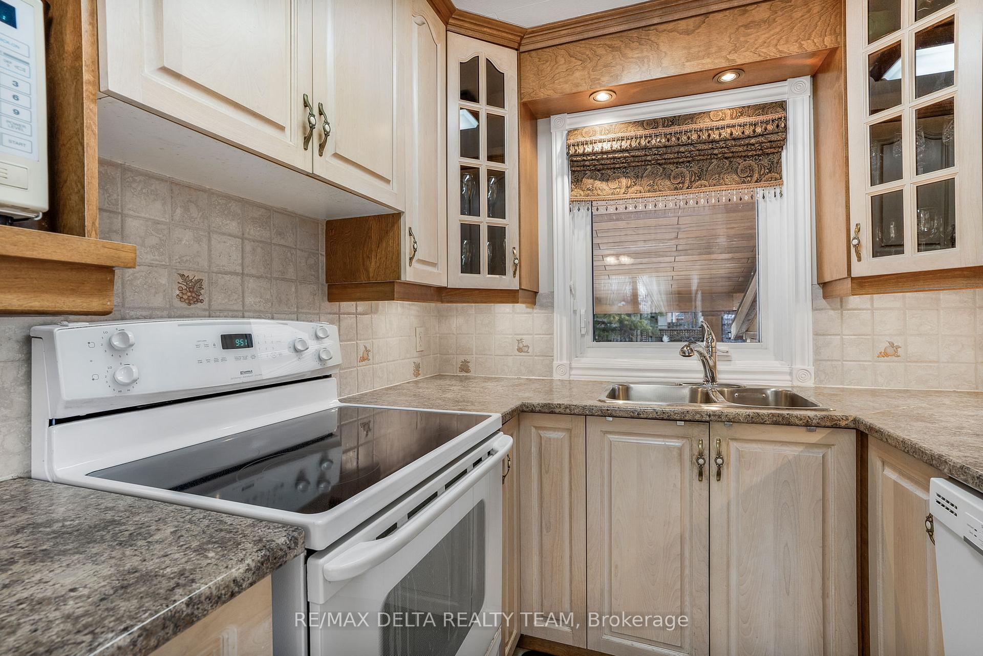 Photo 9 of 237 Crerar Avenue, Ottawa, Carlington — HOMEH