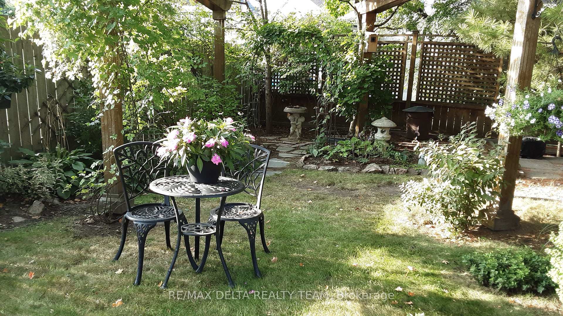 Photo 20 of 237 Crerar Avenue, Ottawa, Carlington — HOMEH
