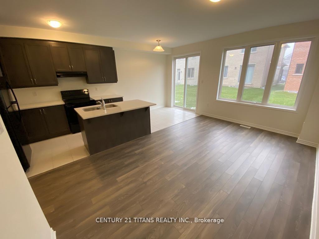 Photo 8 of 11 Boat Street, Brampton, Northwest Brampton — HOMEH