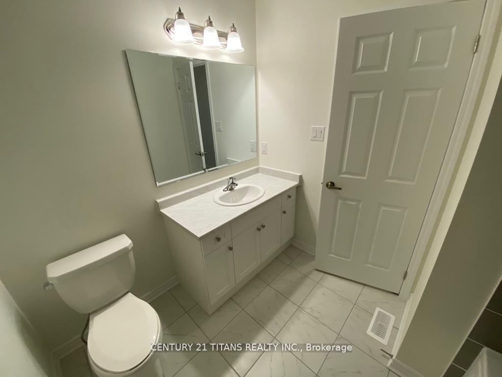 Photo 12 of 11 Boat Street, Brampton, Northwest Brampton — HOMEH