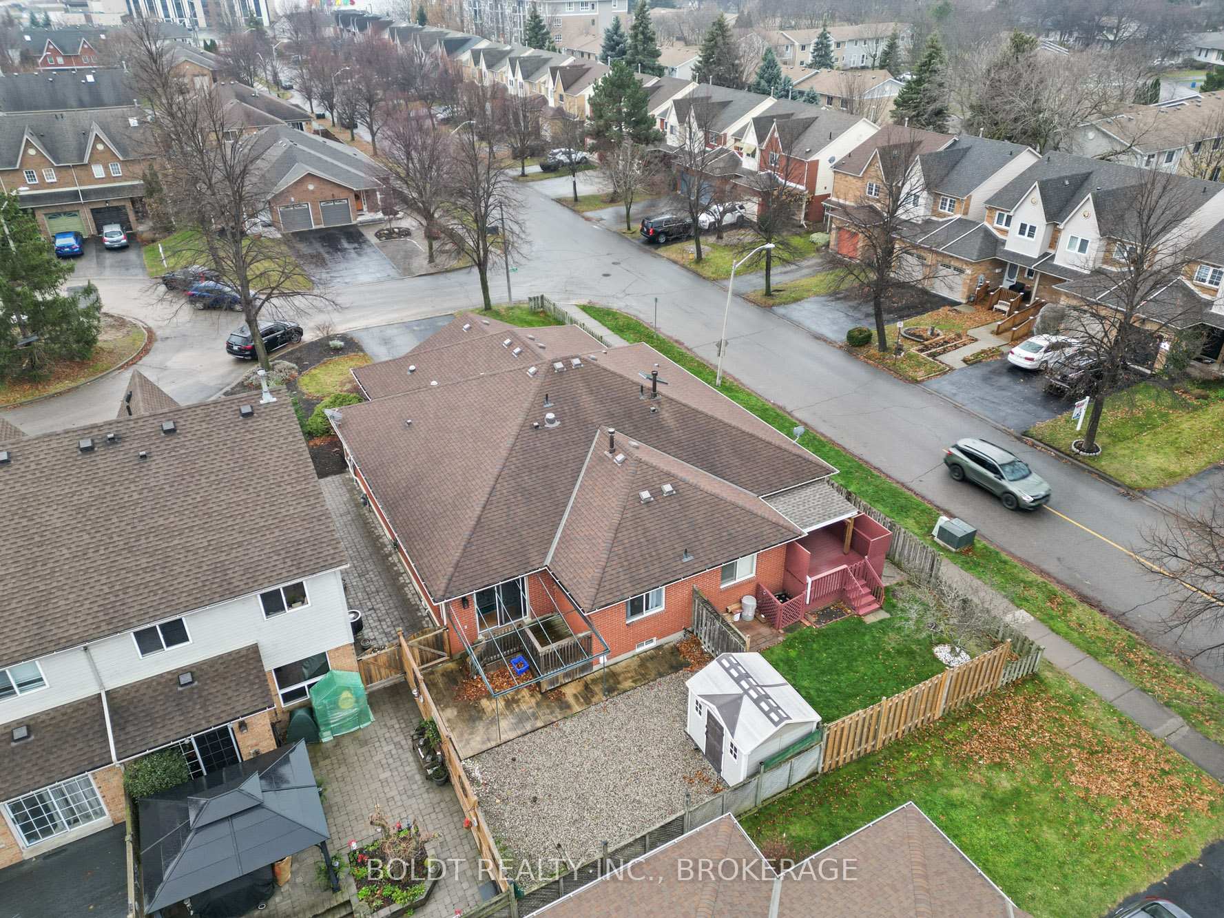 Photo 4 of 3 Jordan Court, St. Catharines, Lakeport — HOMEH