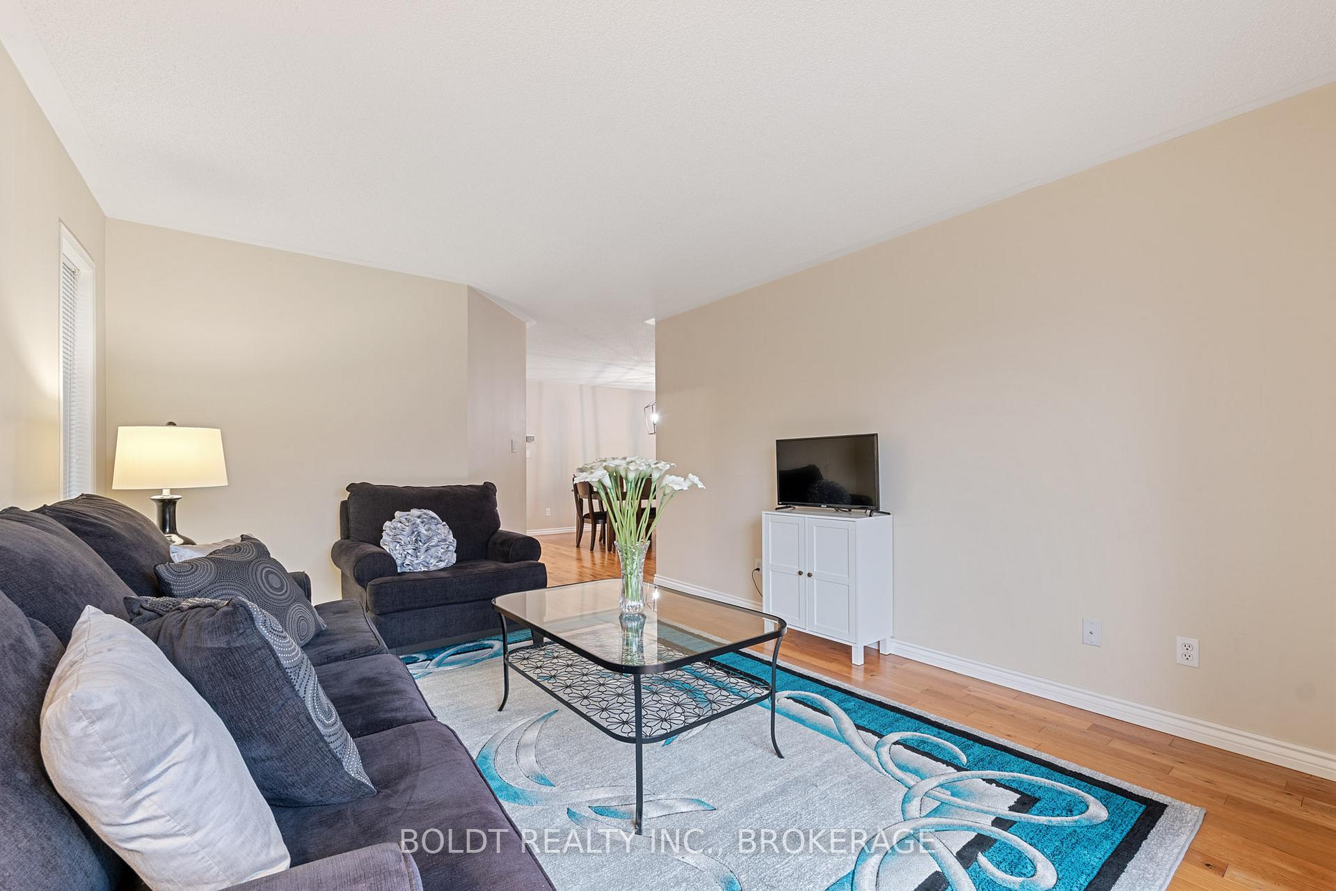 Photo 10 of 3 Jordan Court, St. Catharines, Lakeport — HOMEH