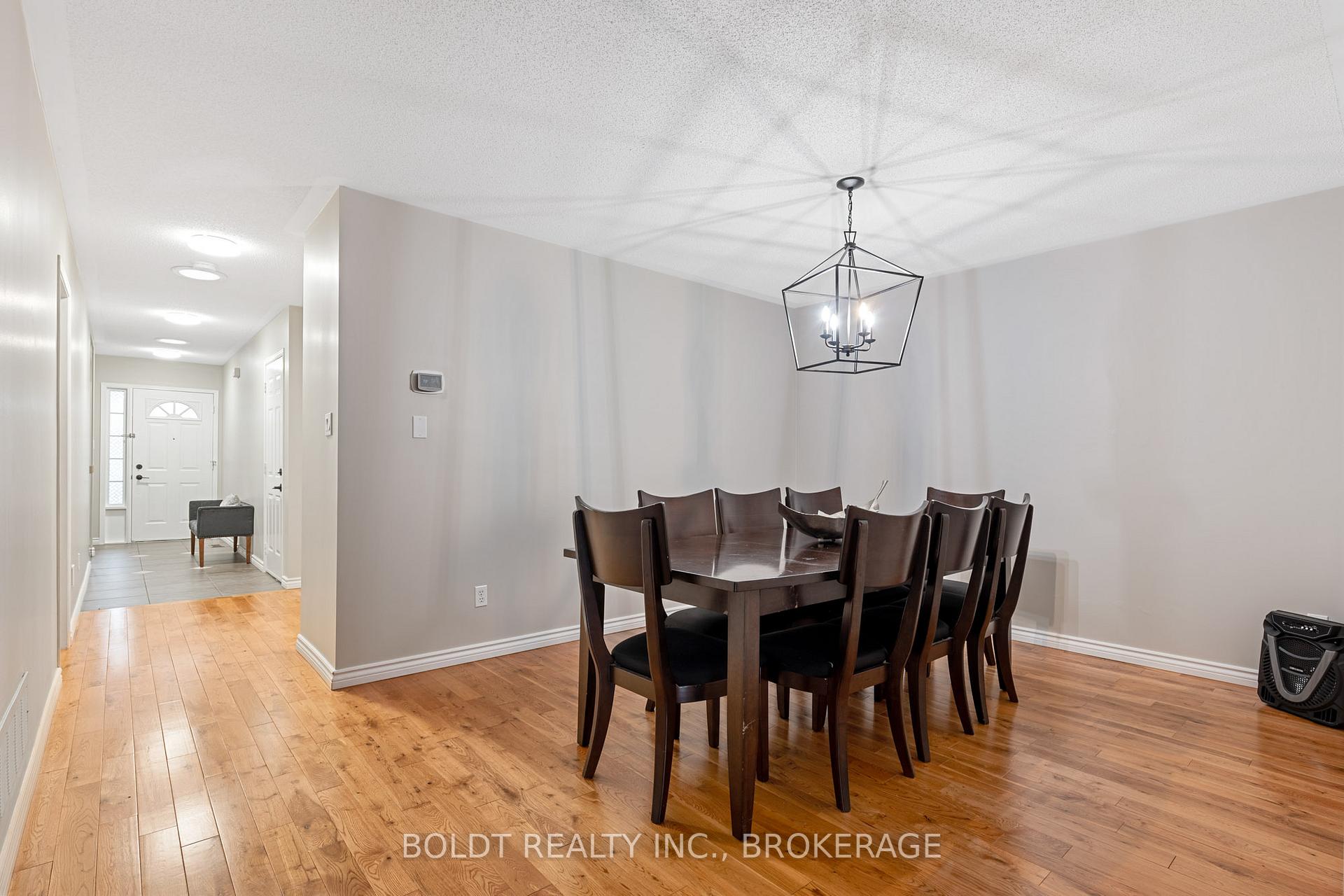 Photo 11 of 3 Jordan Court, St. Catharines, Lakeport — HOMEH