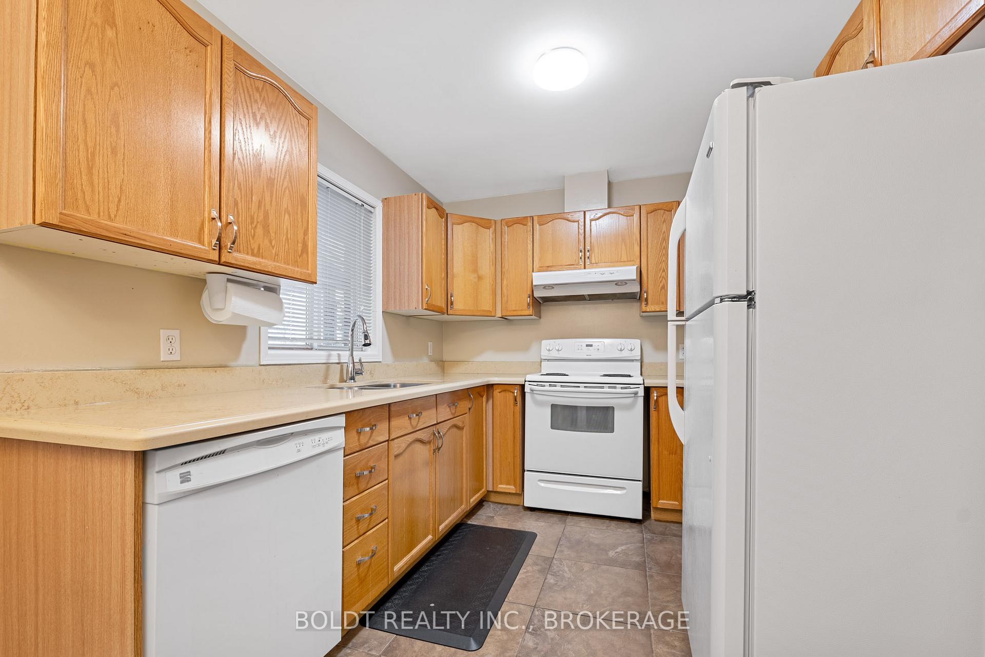 Photo 14 of 3 Jordan Court, St. Catharines, Lakeport — HOMEH
