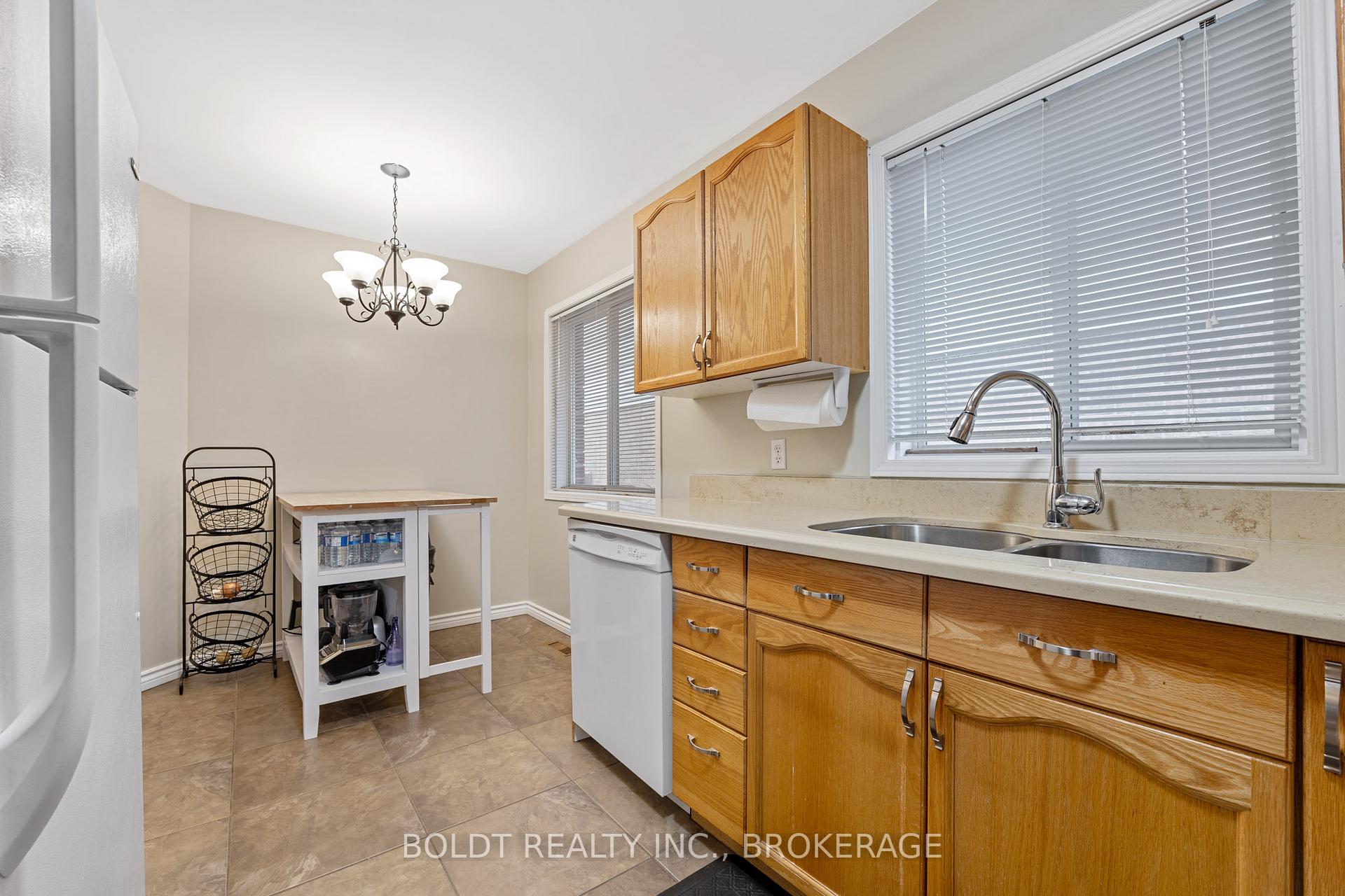 Photo 16 of 3 Jordan Court, St. Catharines, Lakeport — HOMEH