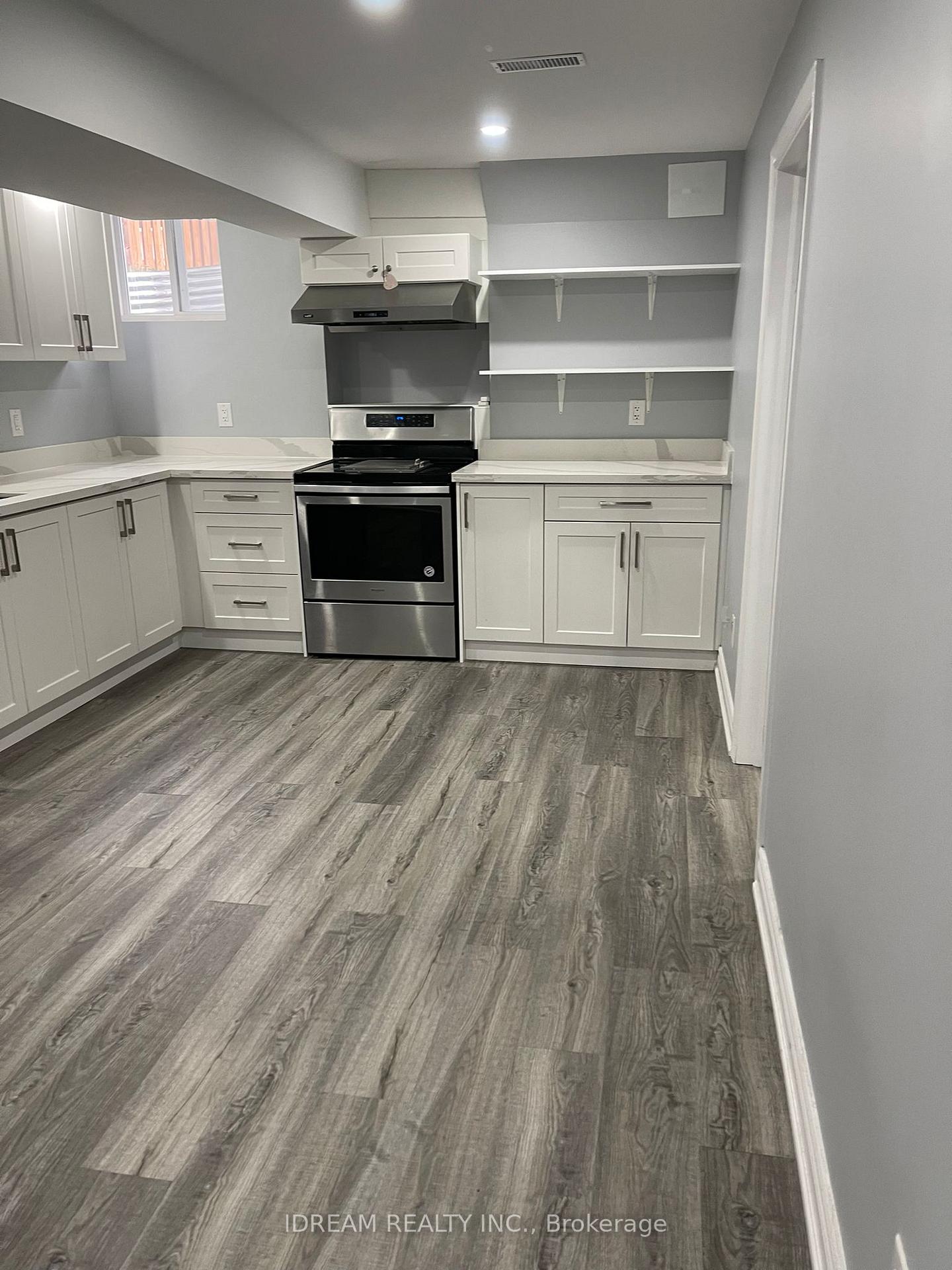 Photo 3 of Unit Bsmt, 61 Luella Crescent, Brampton, Fletcher's Meadow — HOMEH