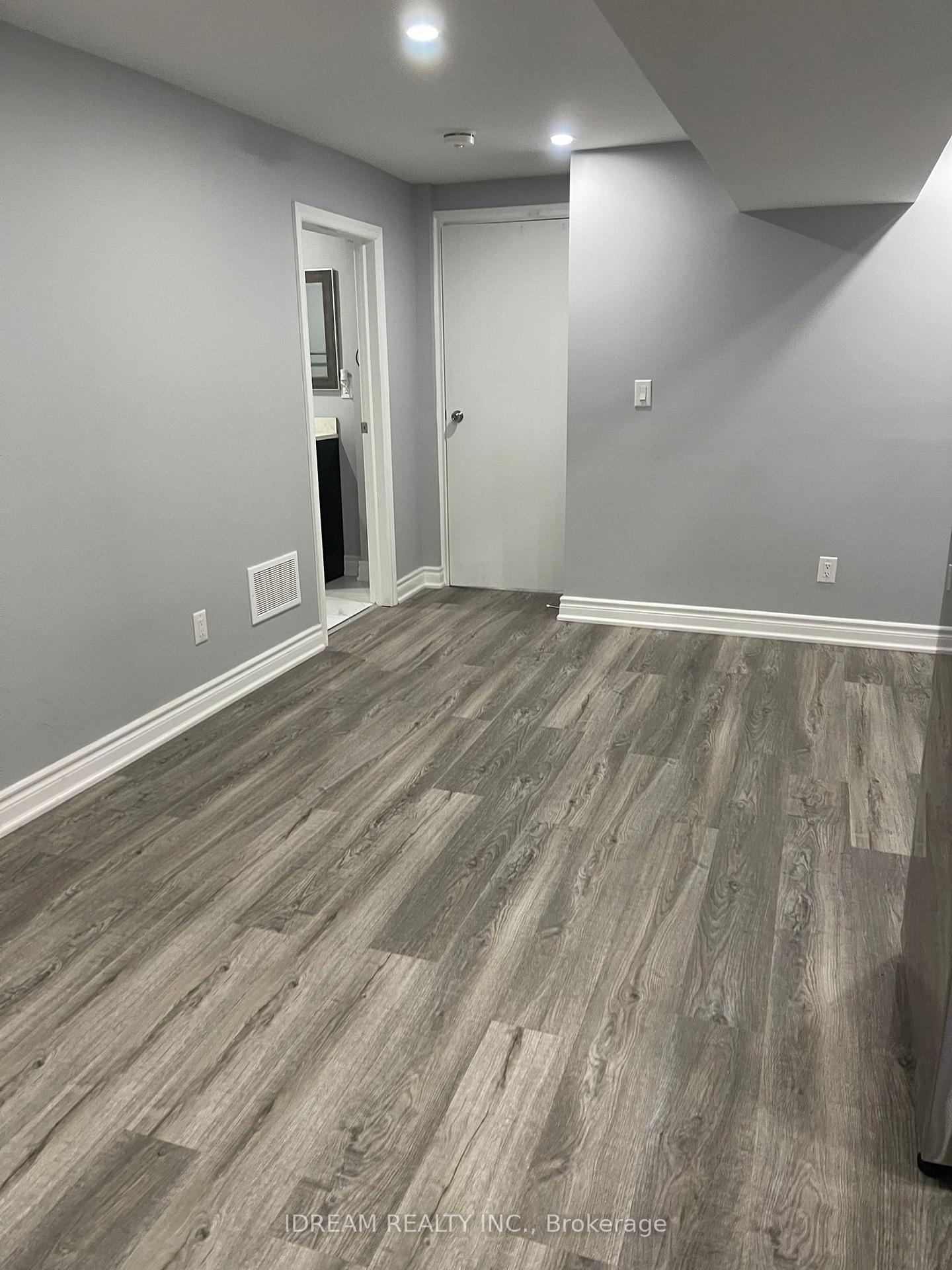 Photo 6 of Unit Bsmt, 61 Luella Crescent, Brampton, Fletcher's Meadow — HOMEH