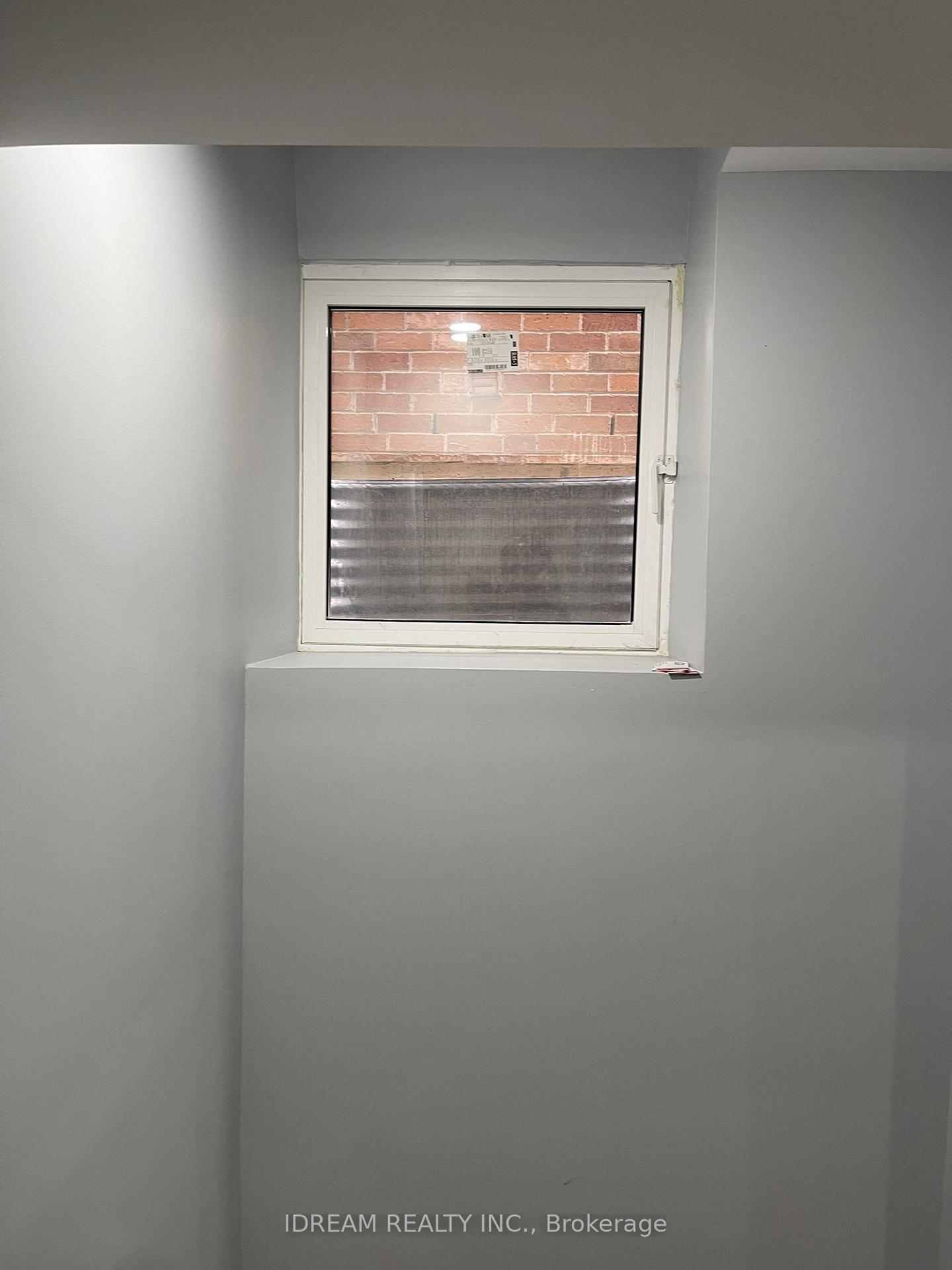Photo 8 of Unit Bsmt, 61 Luella Crescent, Brampton, Fletcher's Meadow — HOMEH