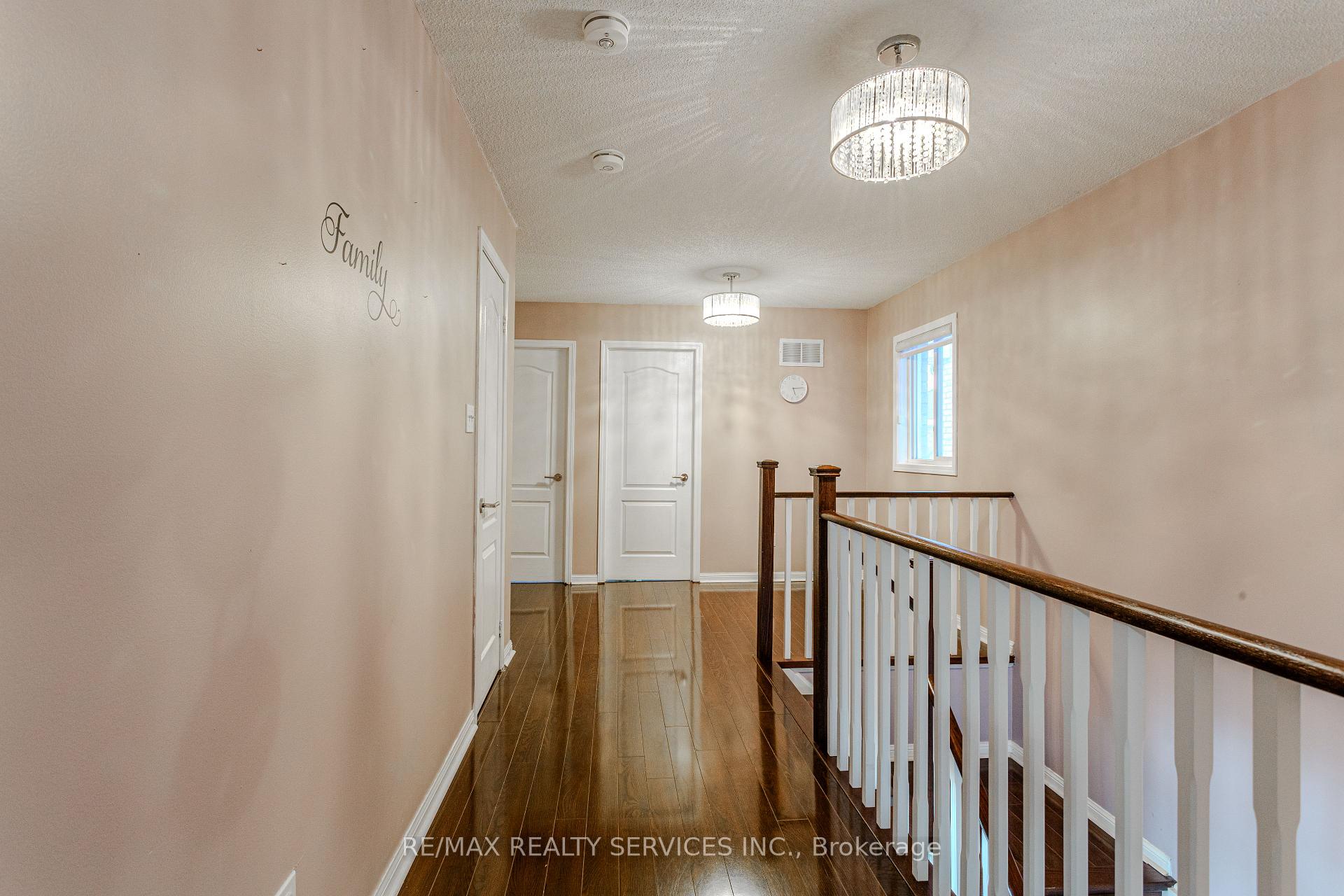 Photo 30 of 42 Cadillac Crescent, Brampton, Fletcher's Meadow — HOMEH
