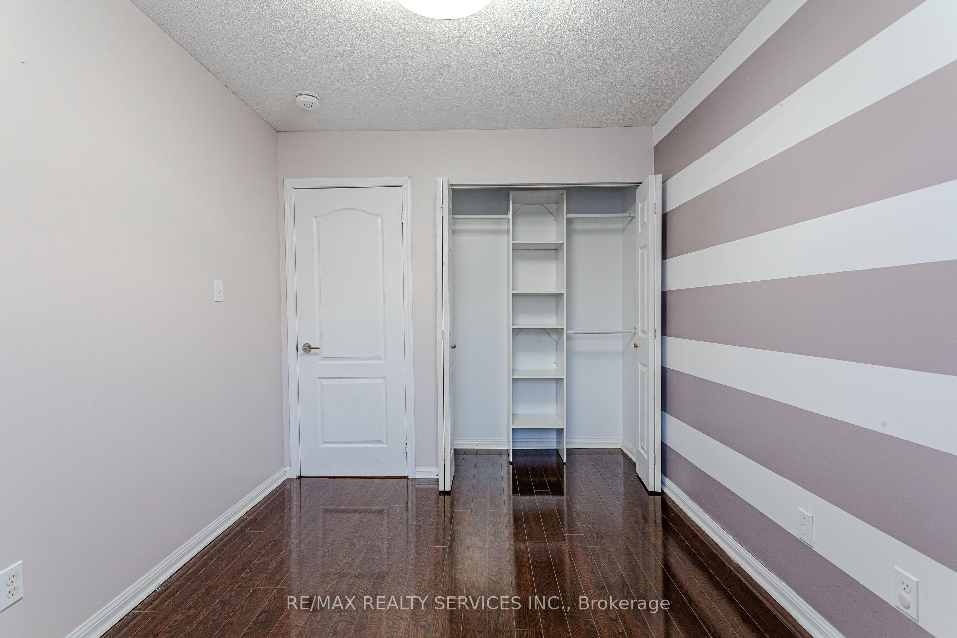 Photo 34 of 42 Cadillac Crescent, Brampton, Fletcher's Meadow — HOMEH