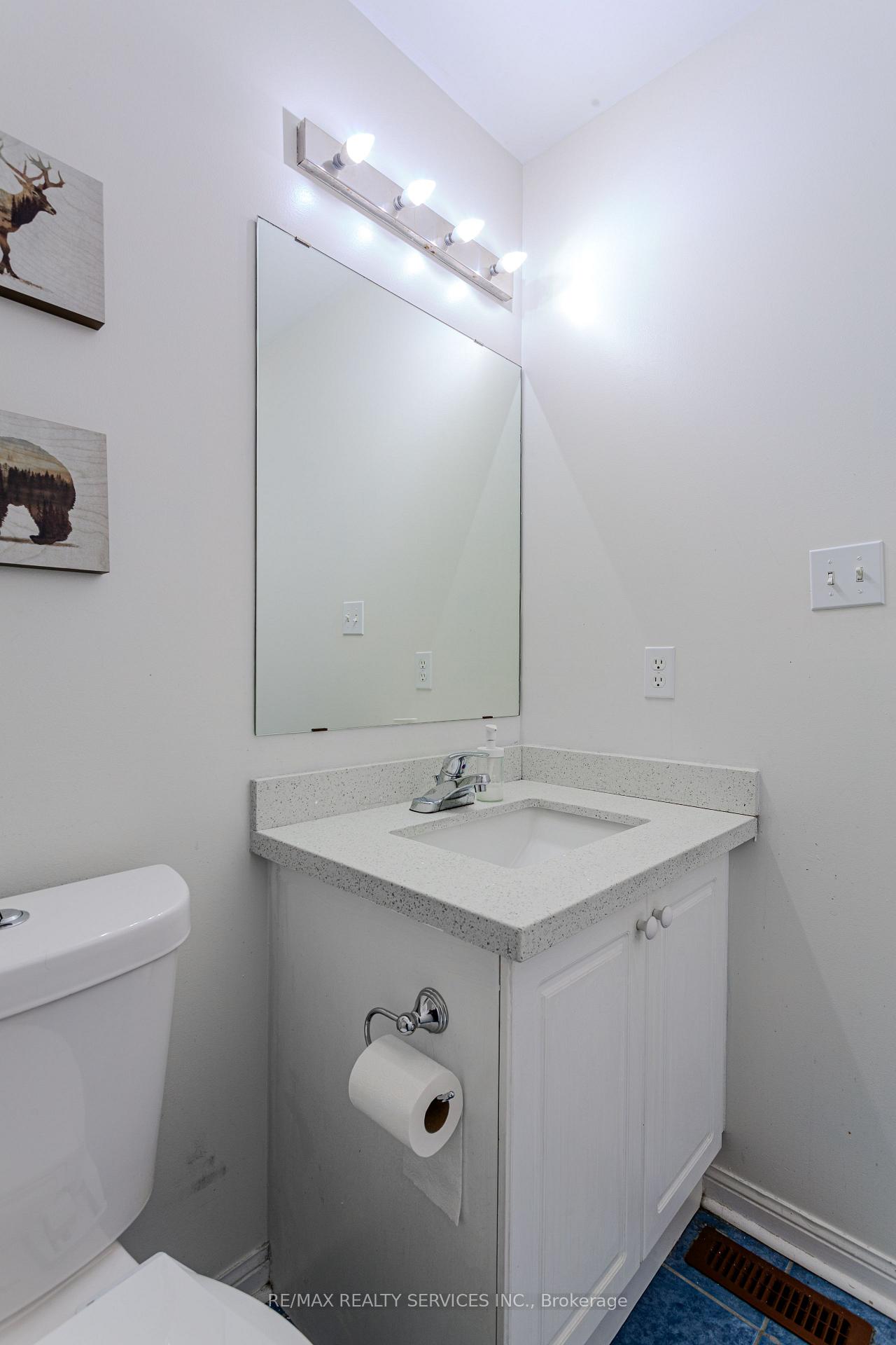 Photo 40 of 42 Cadillac Crescent, Brampton, Fletcher's Meadow — HOMEH