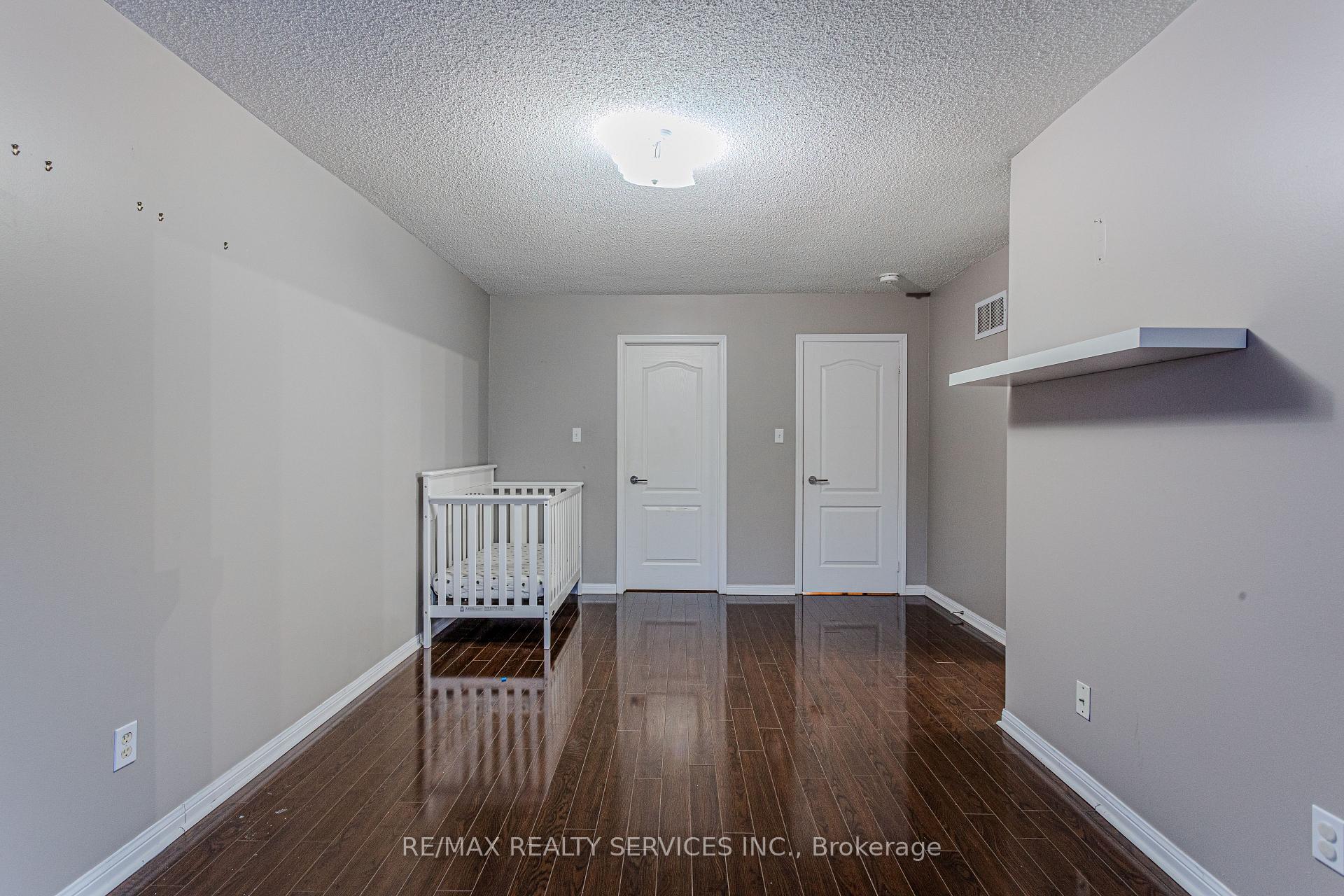 Photo 42 of 42 Cadillac Crescent, Brampton, Fletcher's Meadow — HOMEH