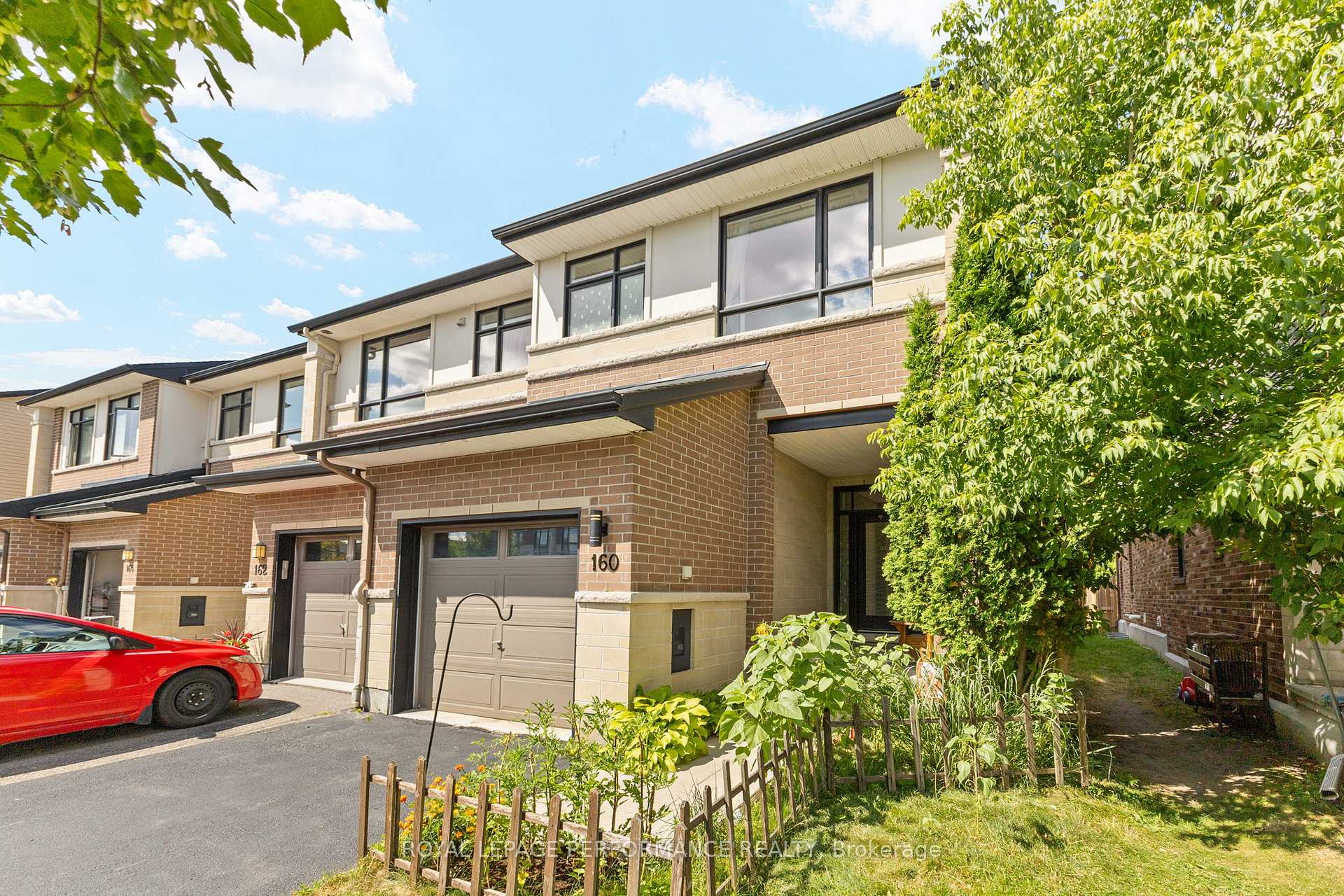Photo 1 of 160 Mattingly Way, Ottawa, Riverside South/Gloucester Glen — HOMEH
