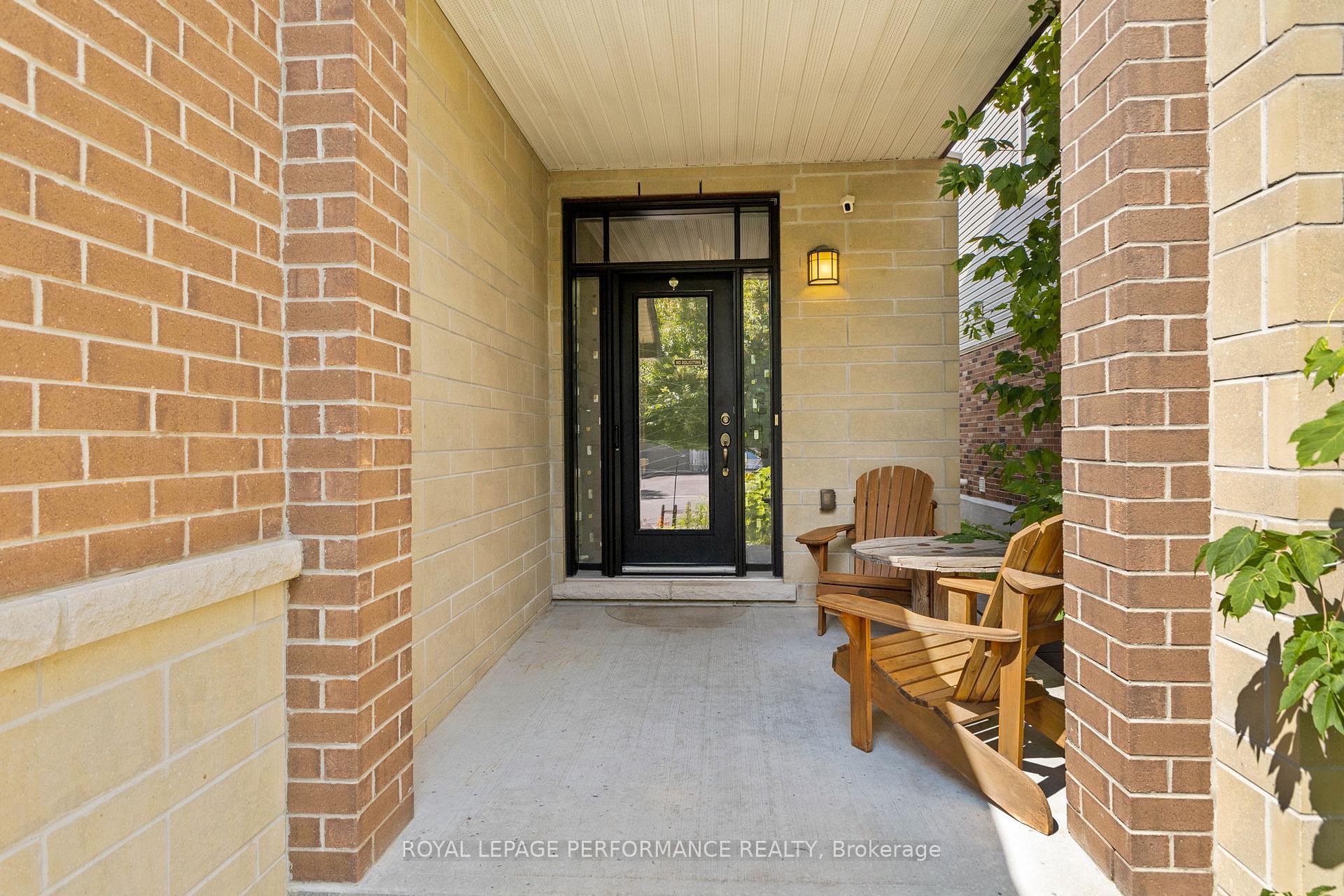 Photo 3 of 160 Mattingly Way, Ottawa, Riverside South/Gloucester Glen — HOMEH