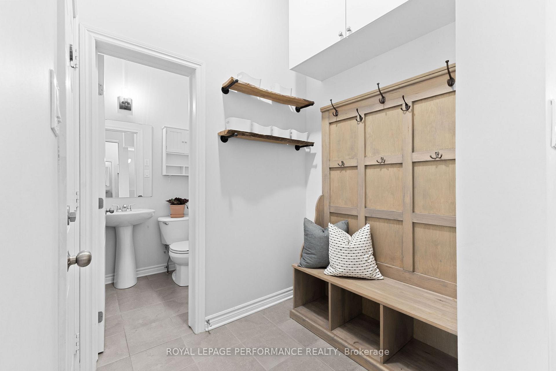 Photo 5 of 160 Mattingly Way, Ottawa, Riverside South/Gloucester Glen — HOMEH