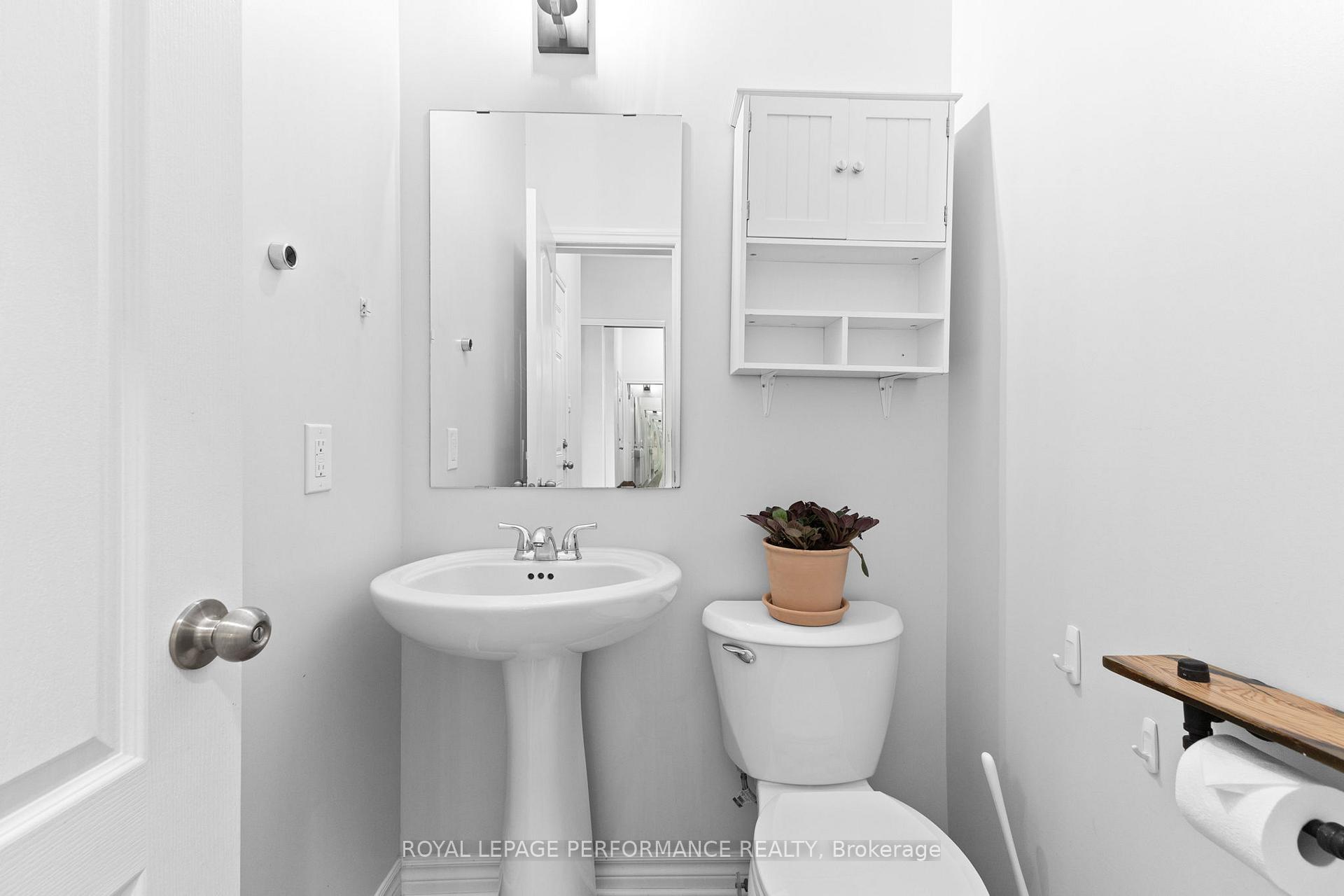 Photo 4 of 160 Mattingly Way, Ottawa, Riverside South/Gloucester Glen — HOMEH