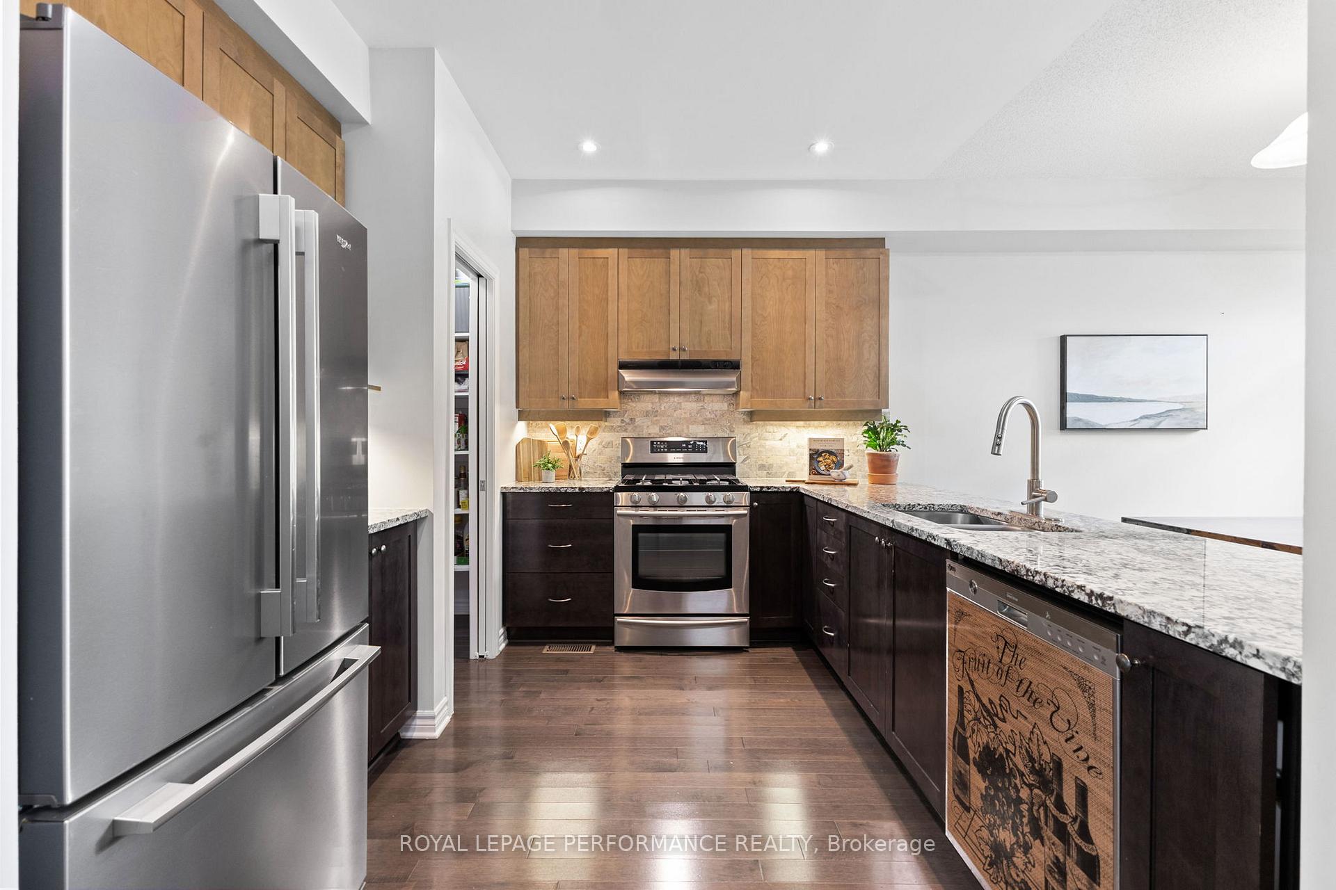 Photo 7 of 160 Mattingly Way, Ottawa, Riverside South/Gloucester Glen — HOMEH