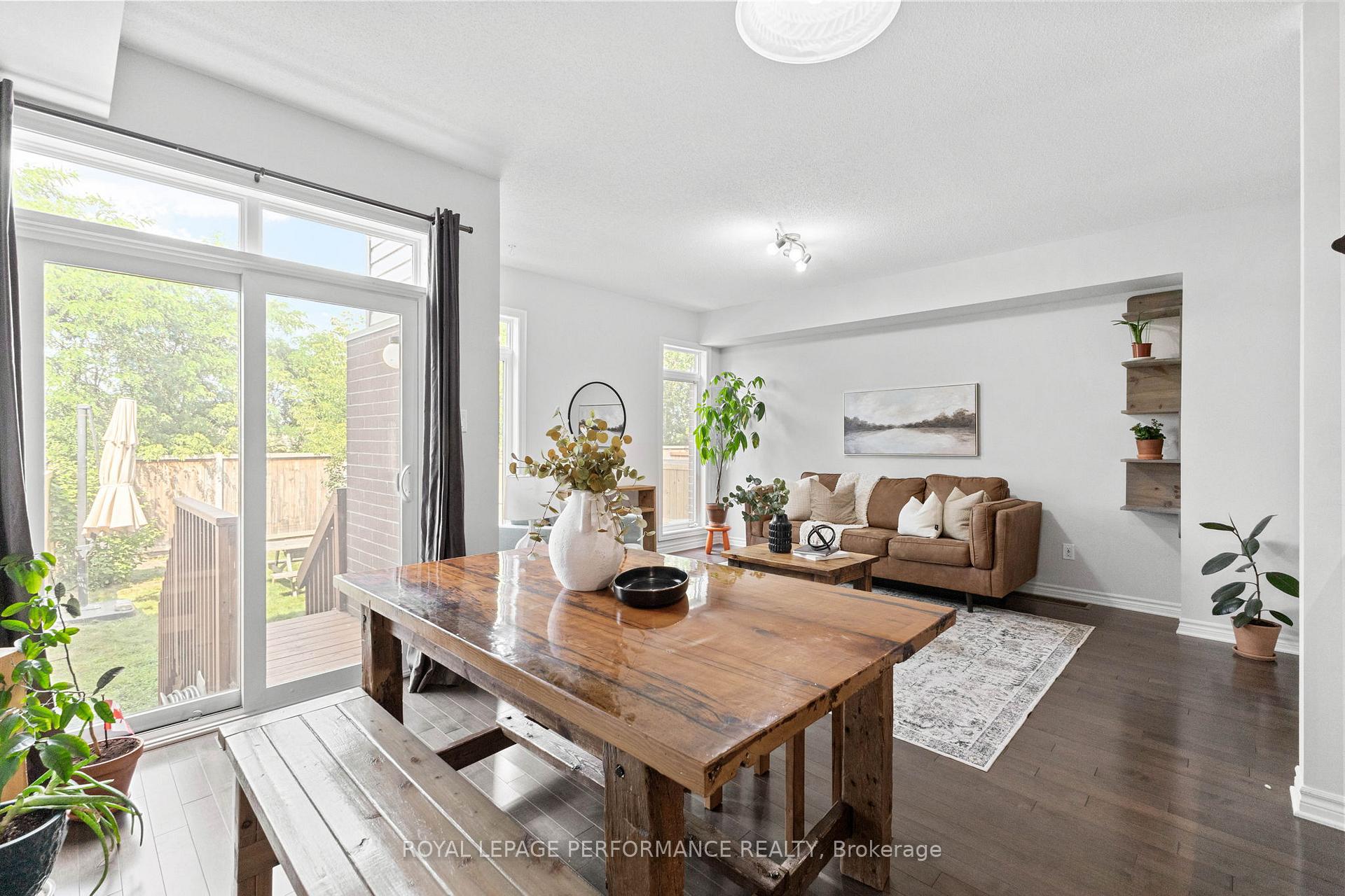 Photo 13 of 160 Mattingly Way, Ottawa, Riverside South/Gloucester Glen — HOMEH