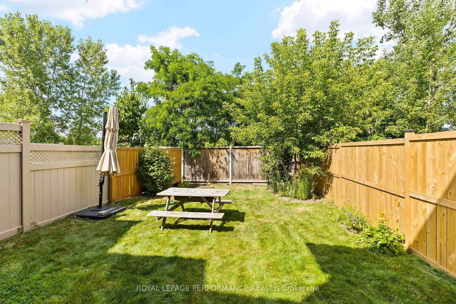 Photo 36 of 160 Mattingly Way, Ottawa, Riverside South/Gloucester Glen — HOMEH