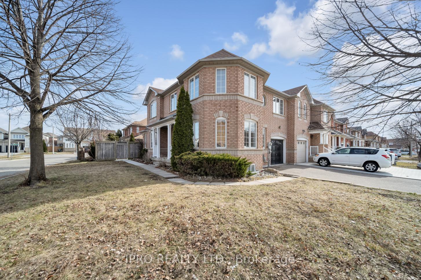 Photo 1 of Unit Upper, 31 Bramcedar Crescent, Brampton, Northwest Sandalwood Parkway — HOMEH