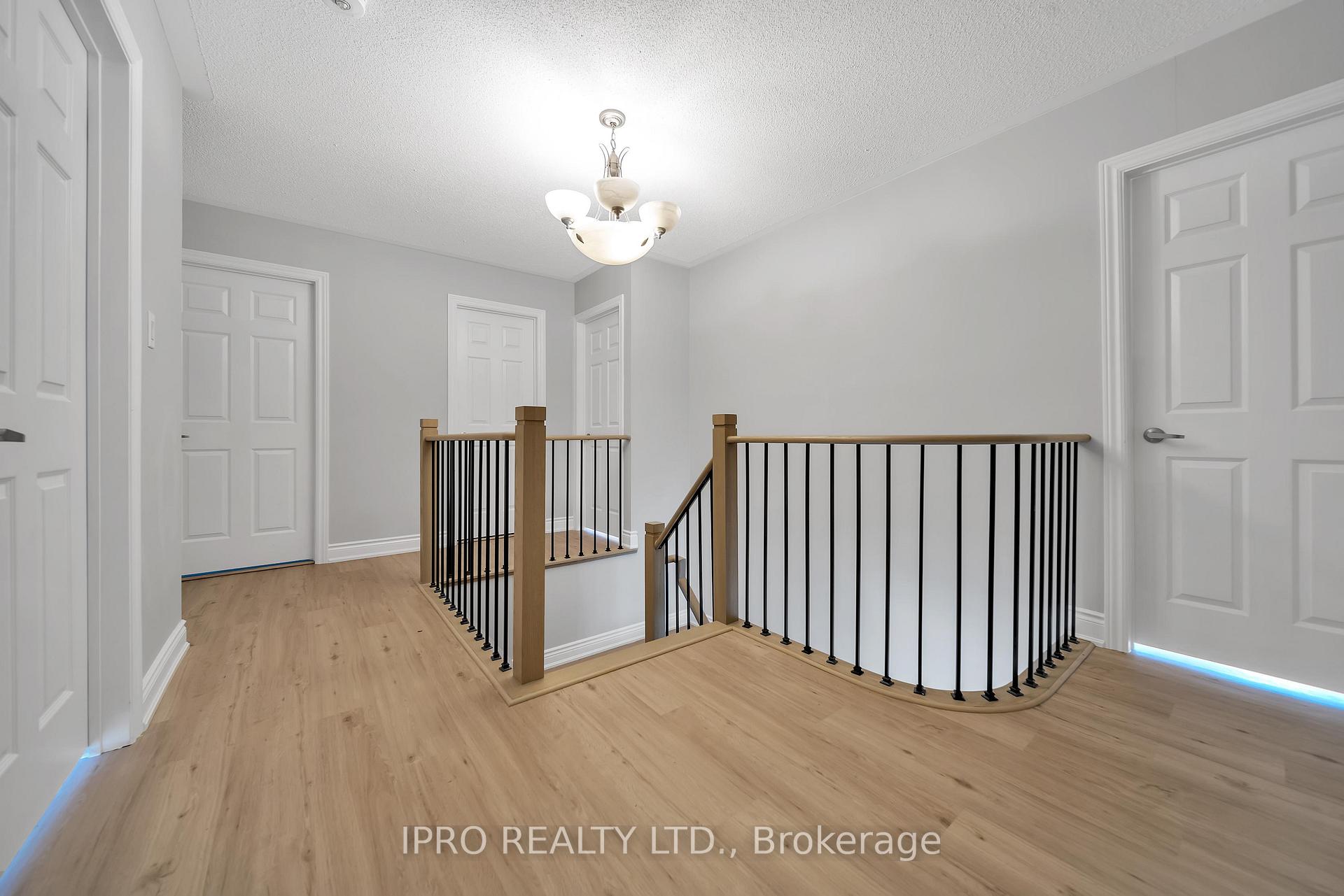 Photo 18 of Unit Upper, 31 Bramcedar Crescent, Brampton, Northwest Sandalwood Parkway — HOMEH