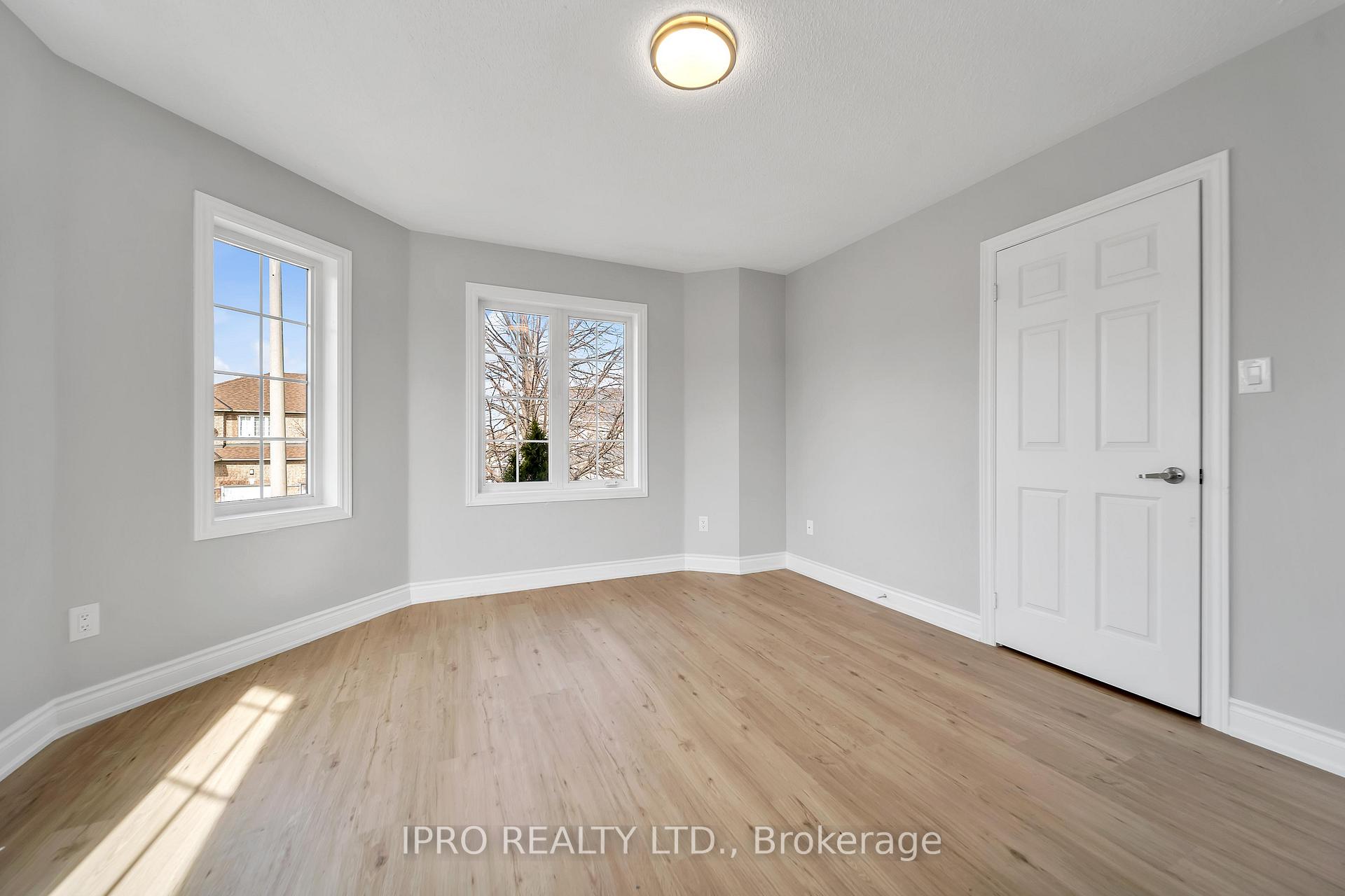 Photo 21 of Unit Upper, 31 Bramcedar Crescent, Brampton, Northwest Sandalwood Parkway — HOMEH